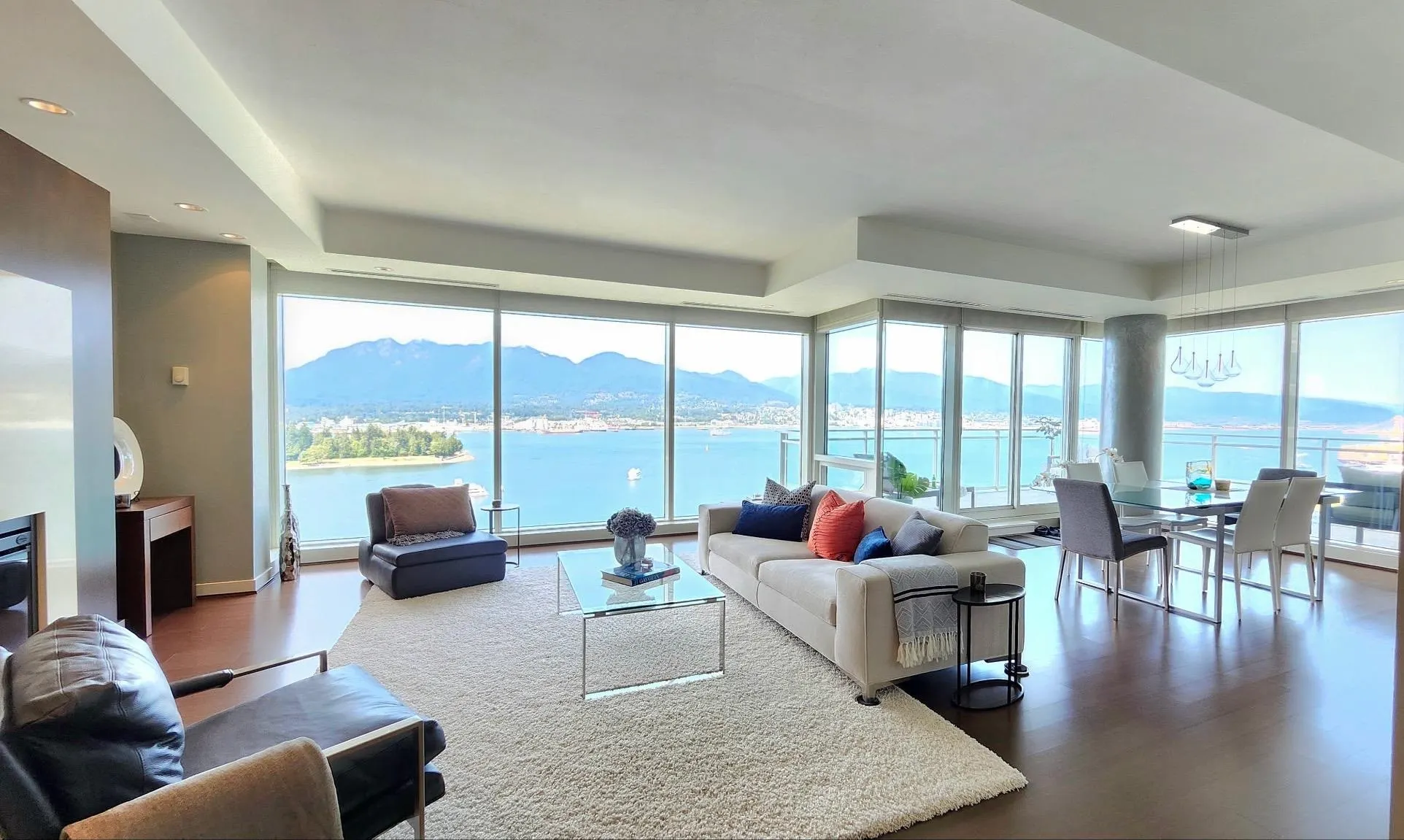 1139 W Cordova Street #2202