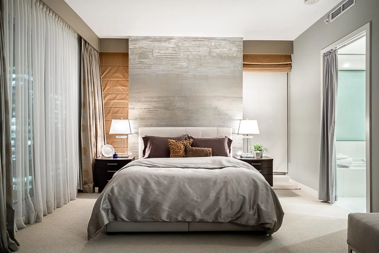 1139 W Cordova Street #2202