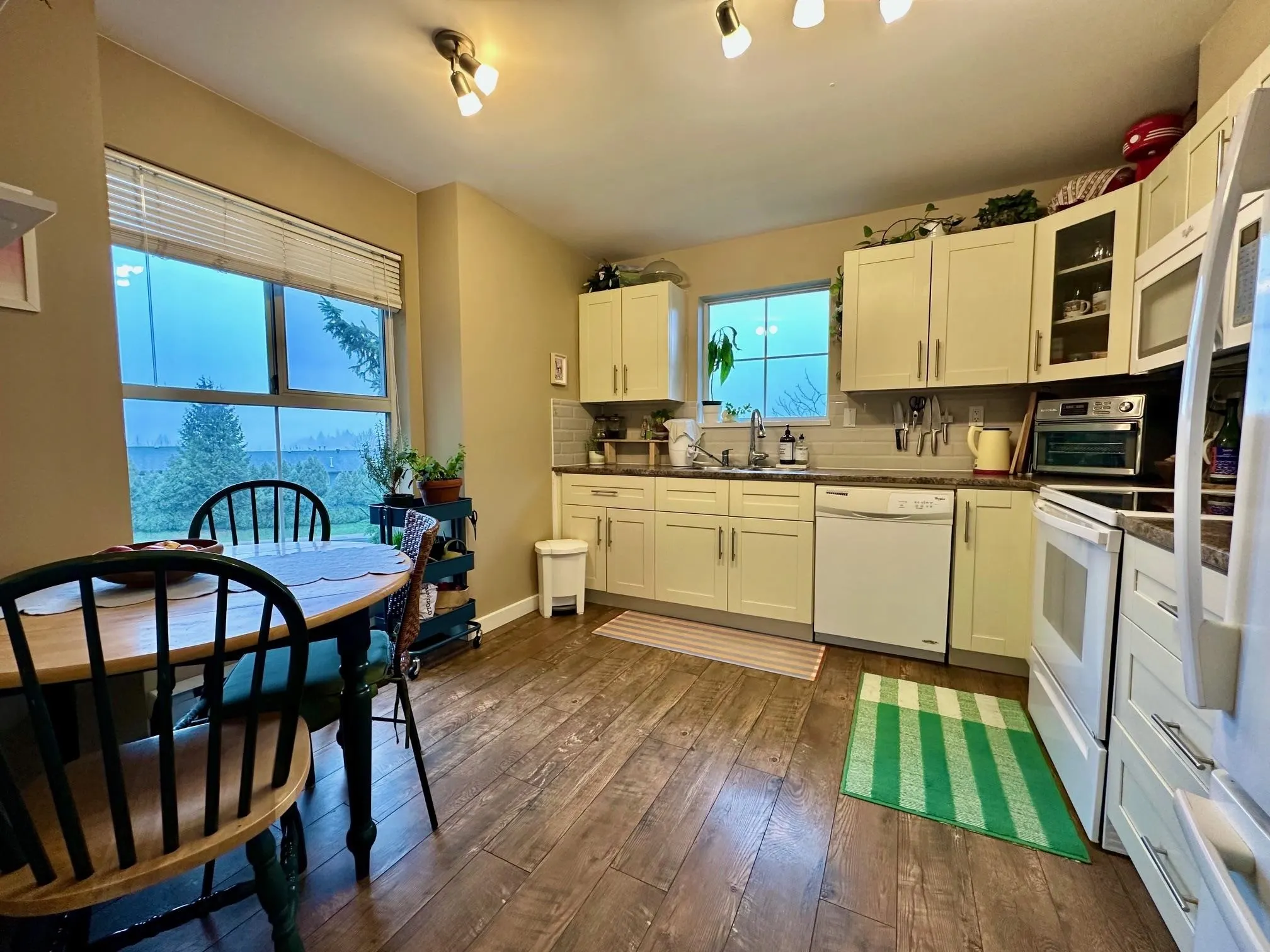 15160 108 Avenue #306