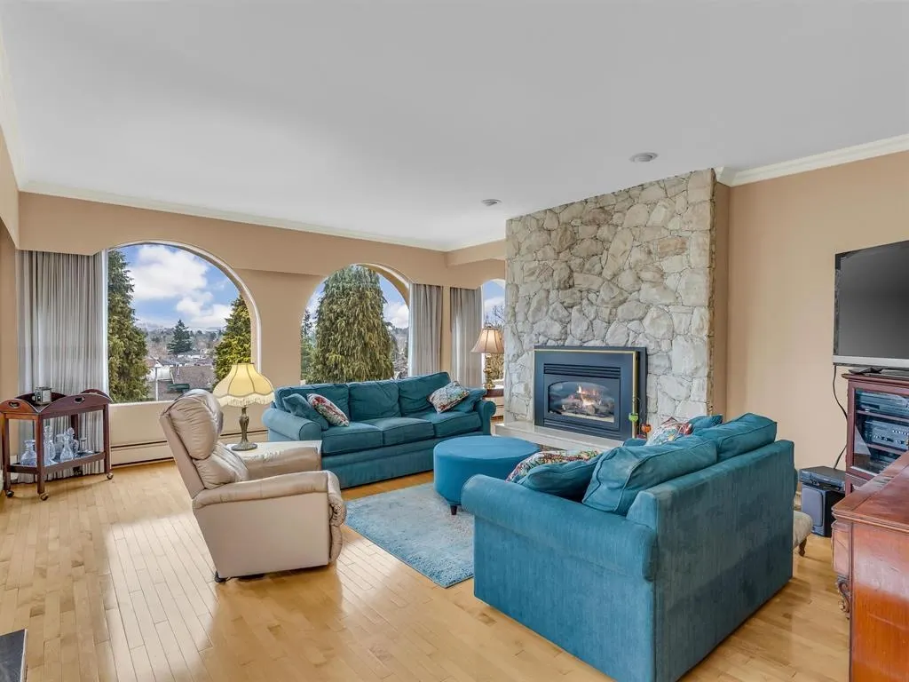 3705 Puget Drive