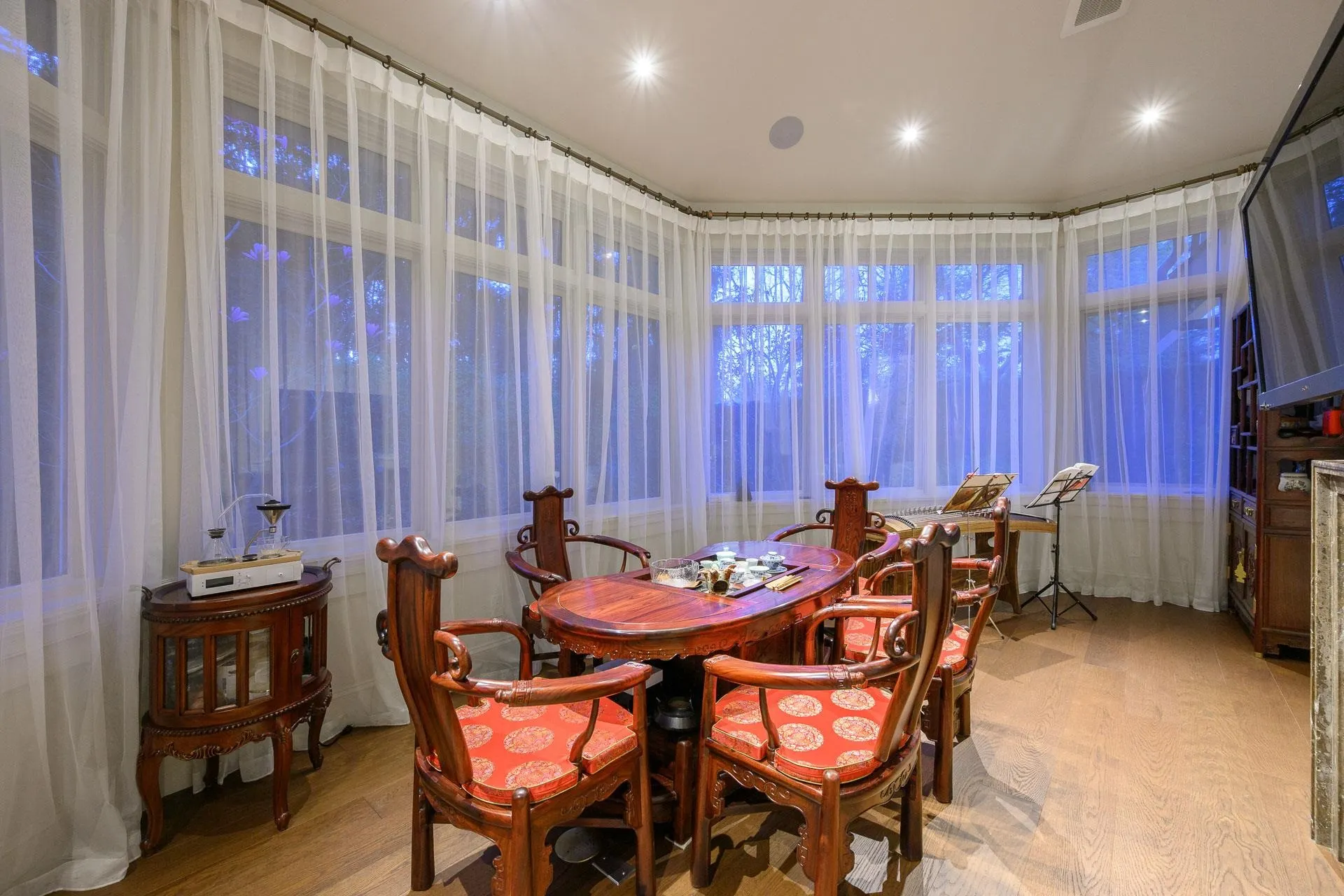 1316 Connaught Drive