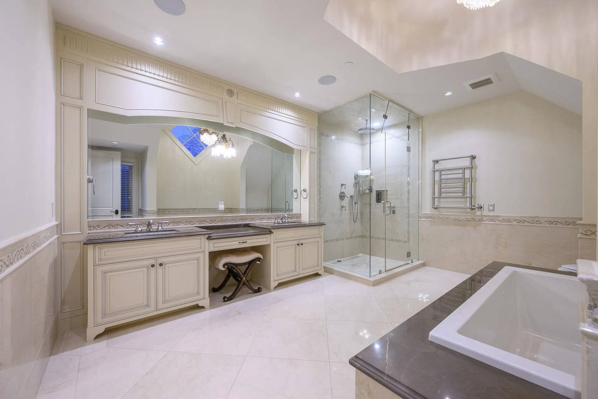 1316 Connaught Drive