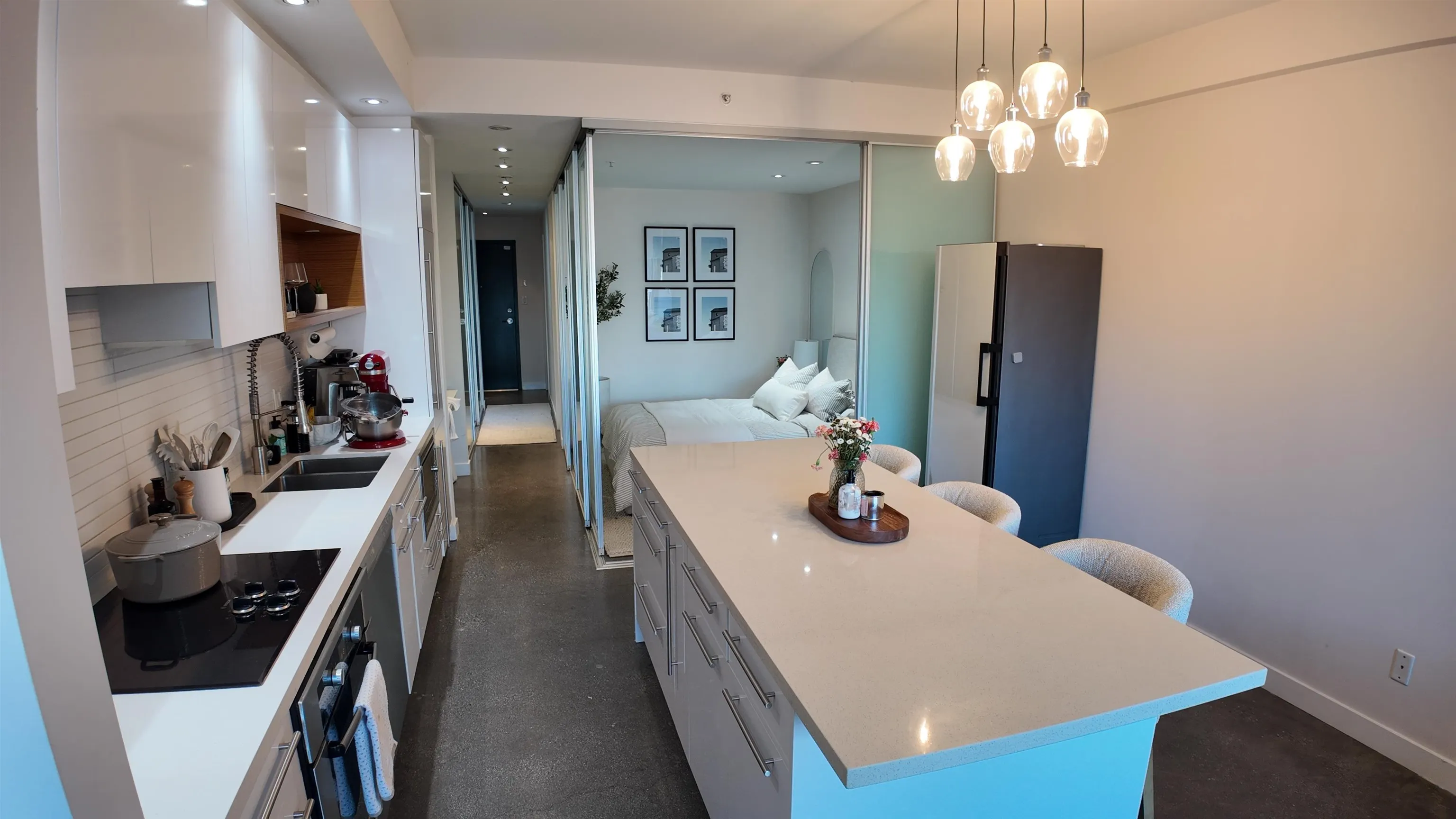 256 E 2nd Avenue #206