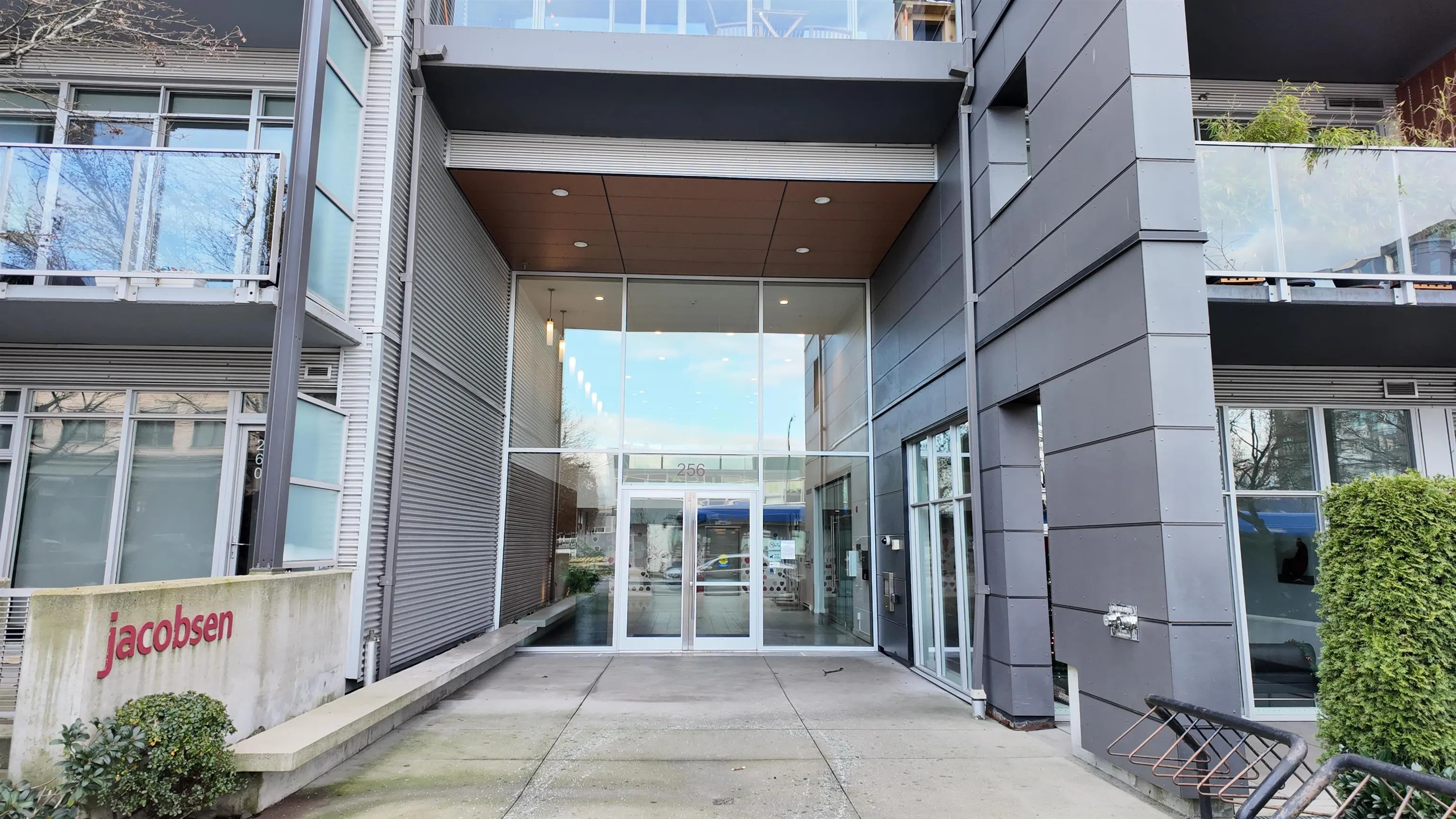 256 E 2nd Avenue #206