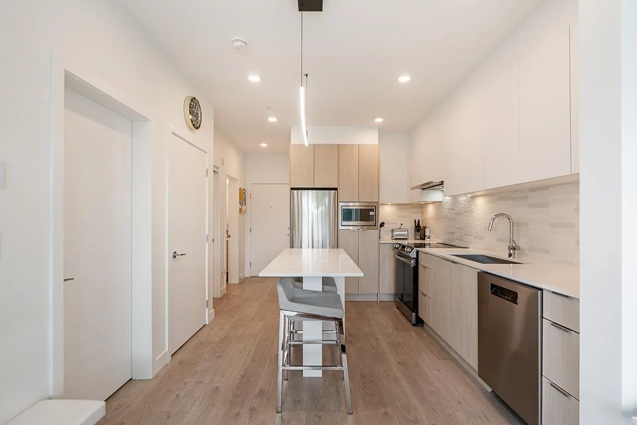 2431 Rabbit Drive #105