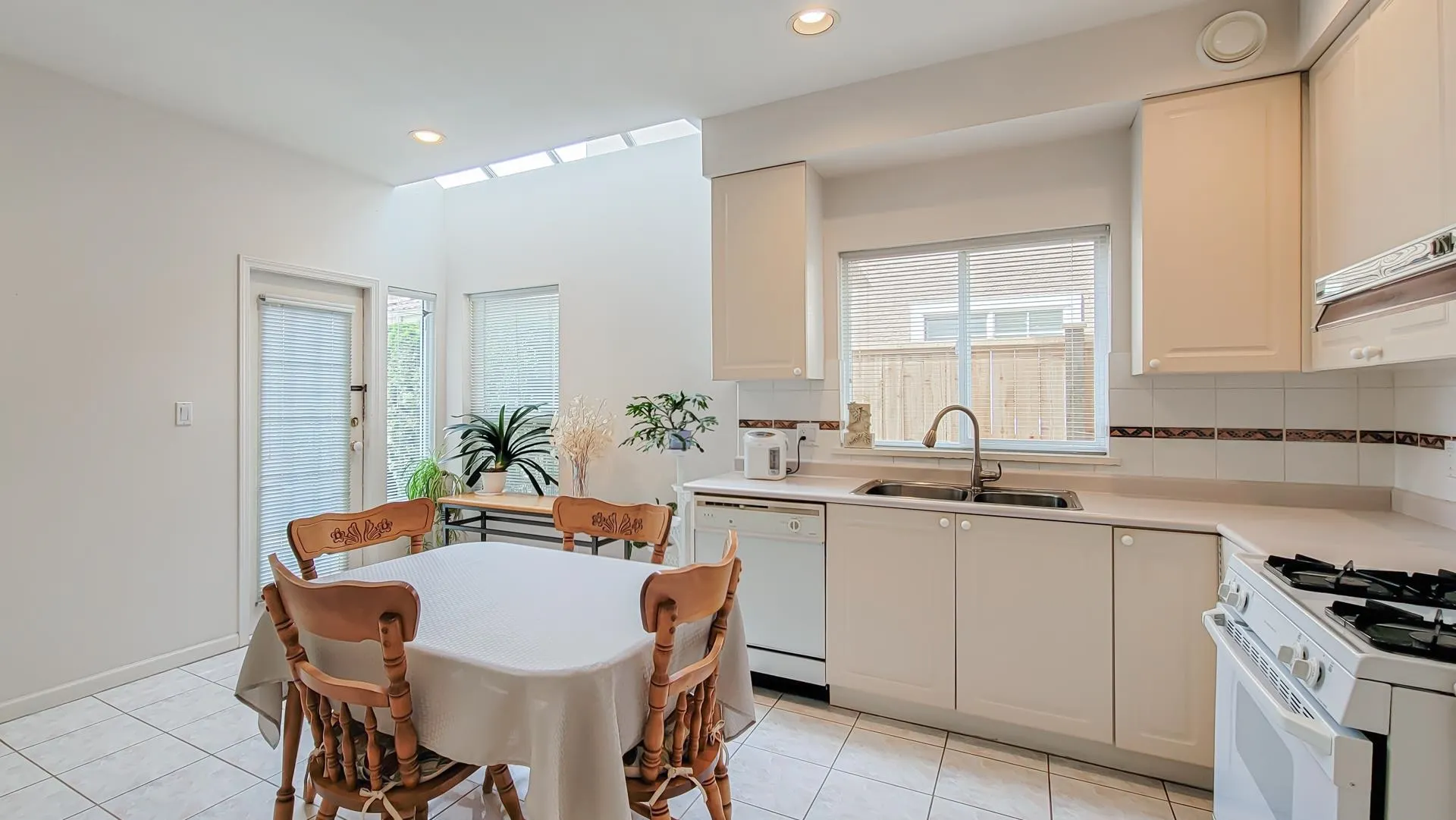 8060 St. Albans Road #10