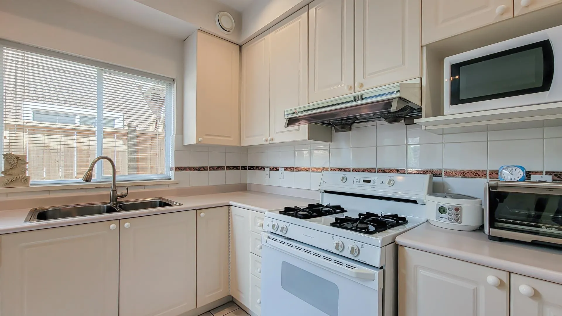 8060 St. Albans Road #10