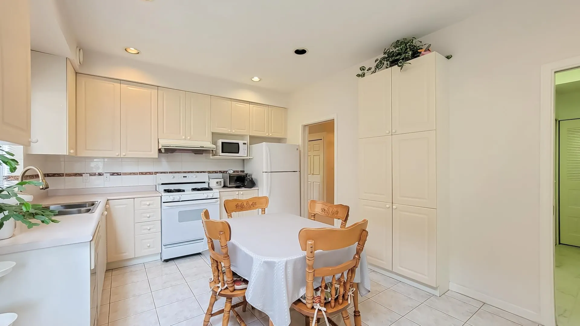 8060 St. Albans Road #10