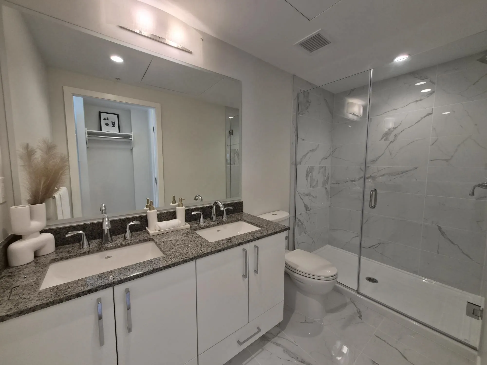 1708 Ontario Street #1606