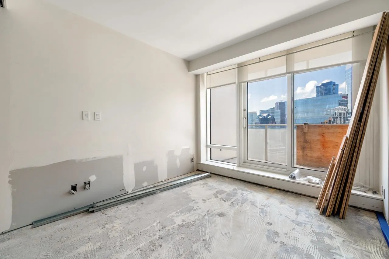 1011 W Cordova Street #2705
