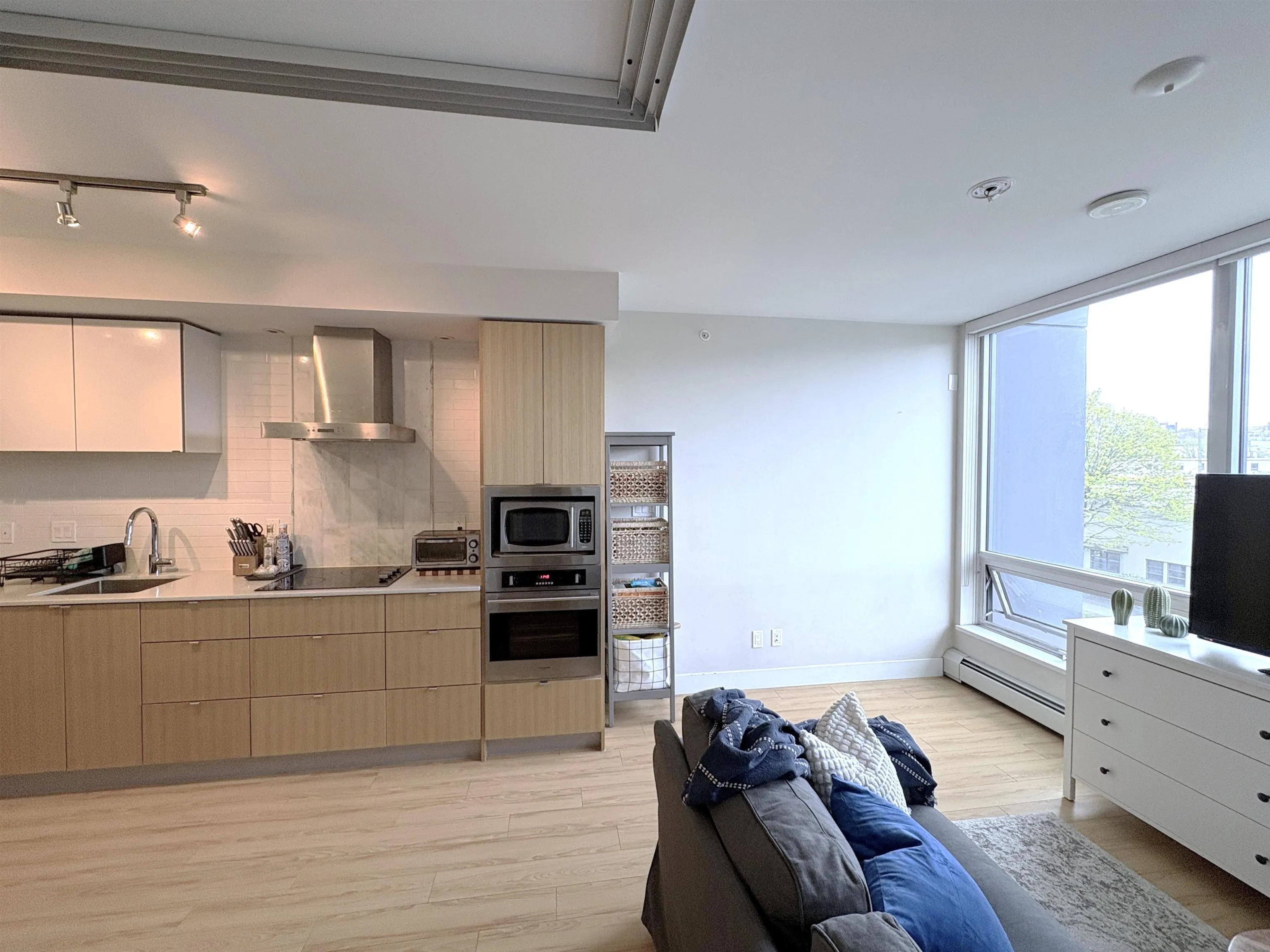 159 W 2nd Avenue #309