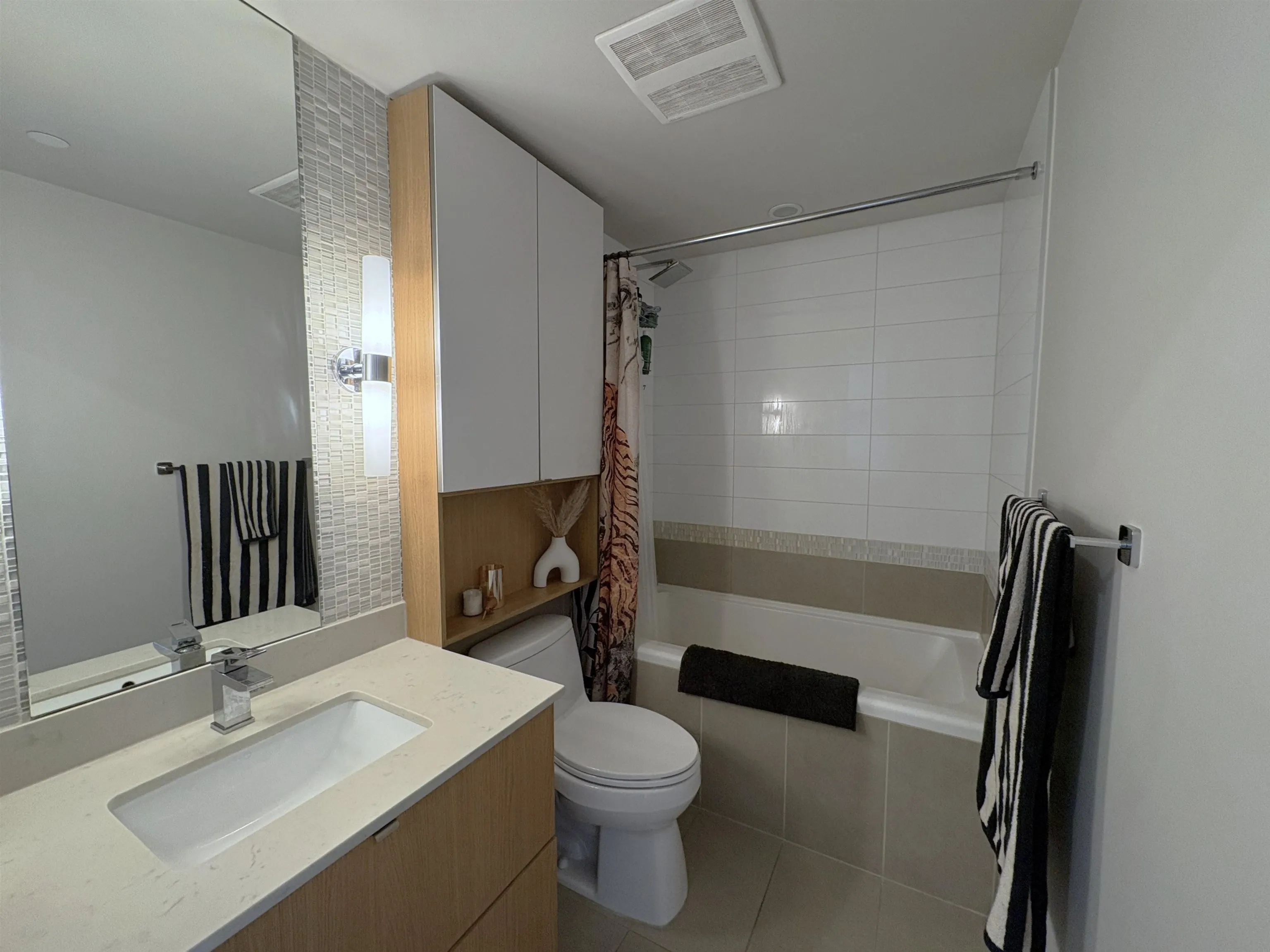 159 W 2nd Avenue #309