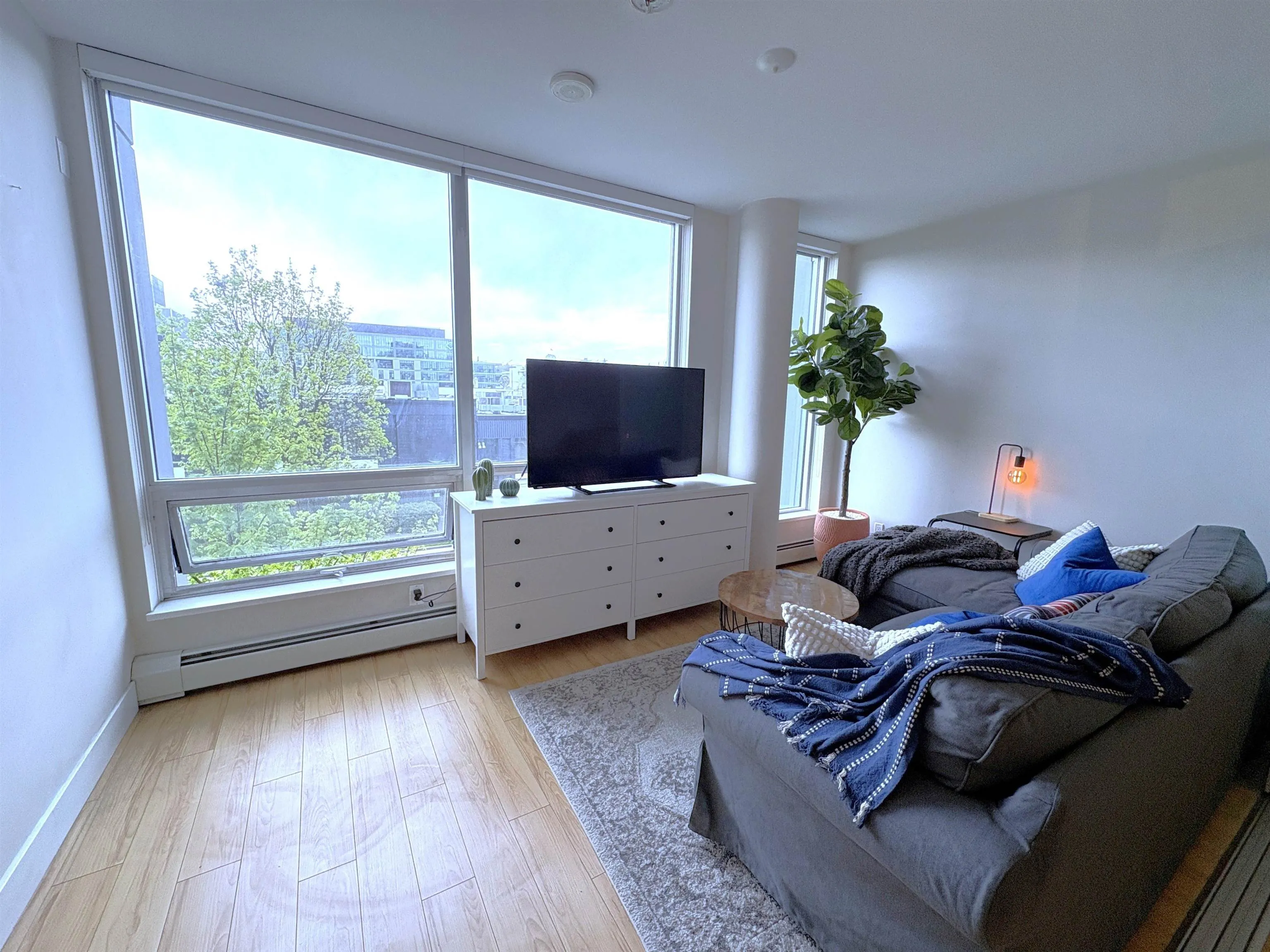 159 W 2nd Avenue #309