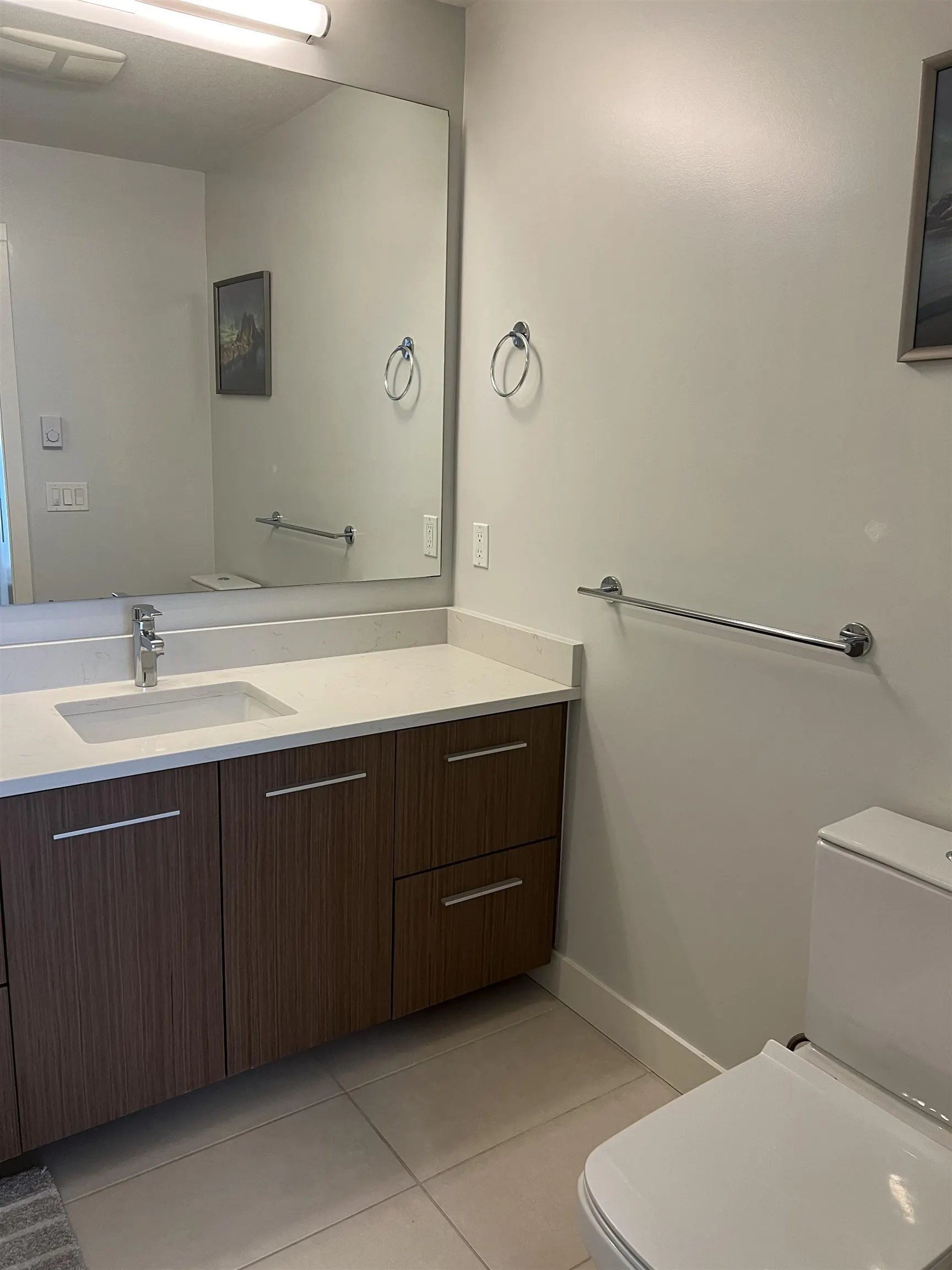 6033 Gray Avenue #212