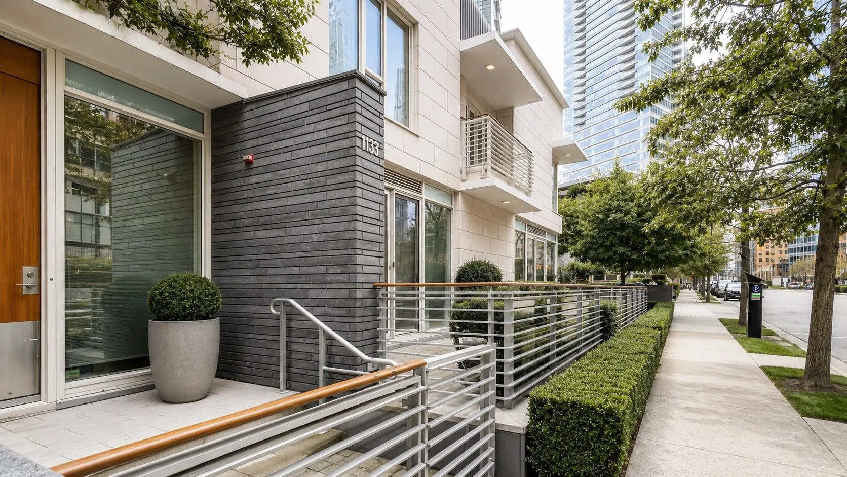 1133 W Cordova Street