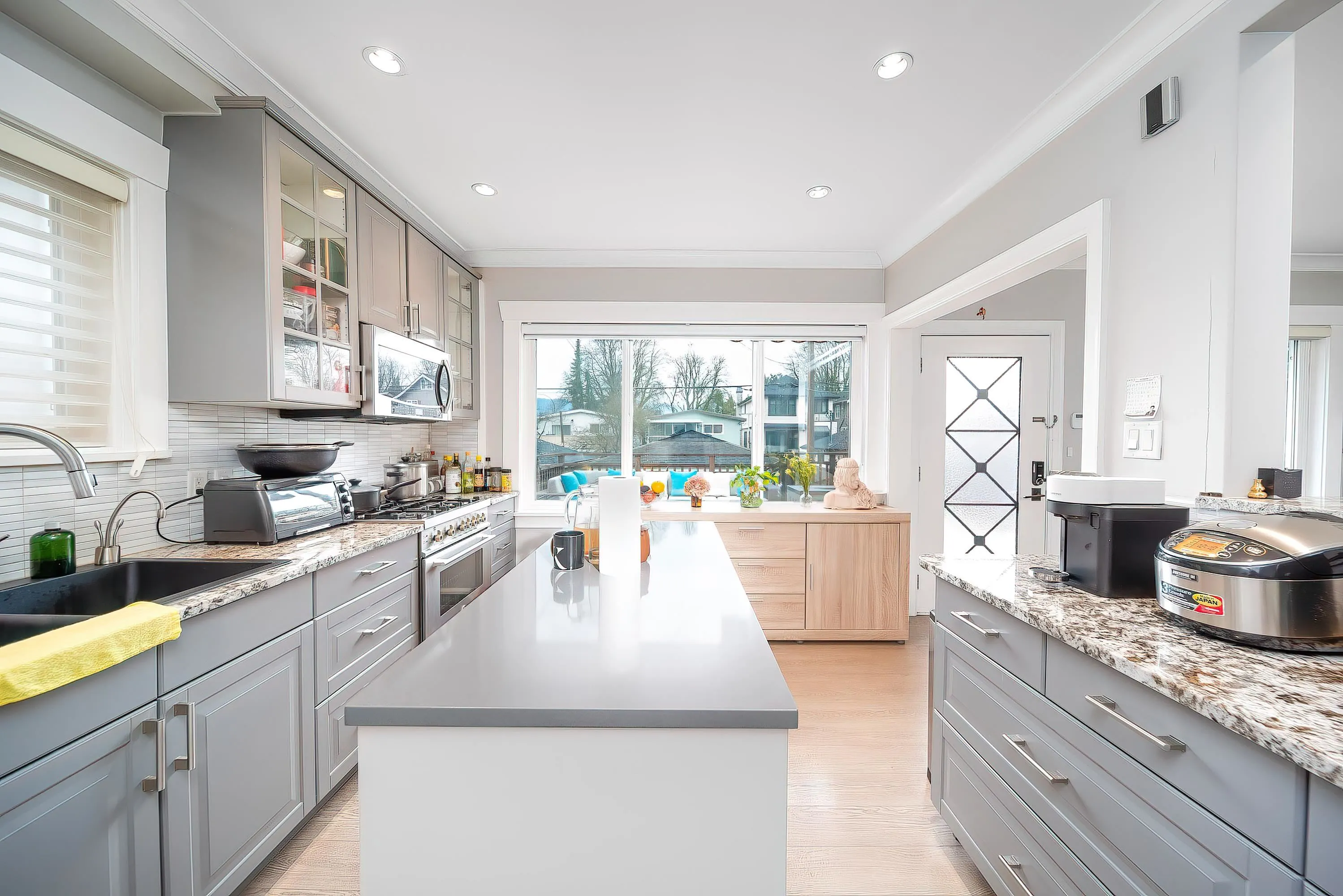 2779 W 13th Avenue