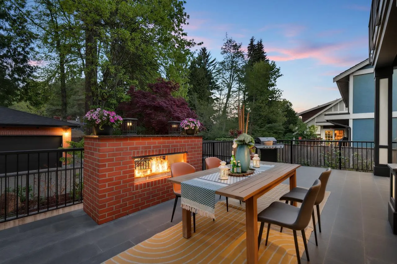 4177 Doncaster Way