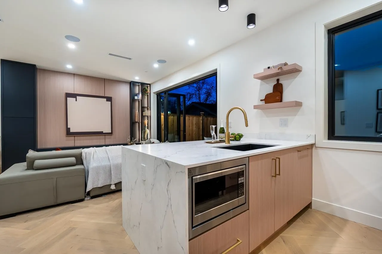 3345 W 13th Avenue #2
