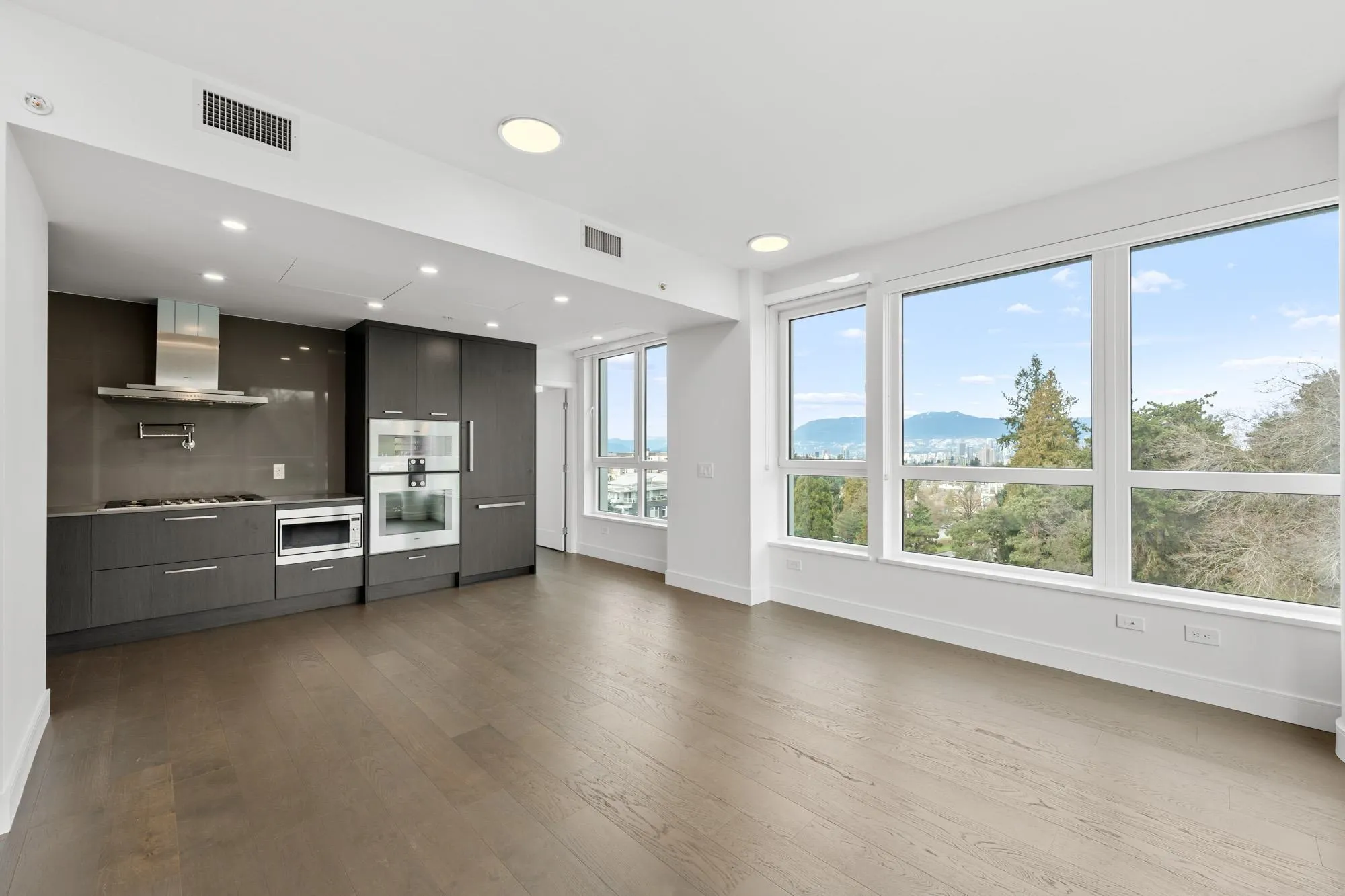 4908 Cambie Street #603