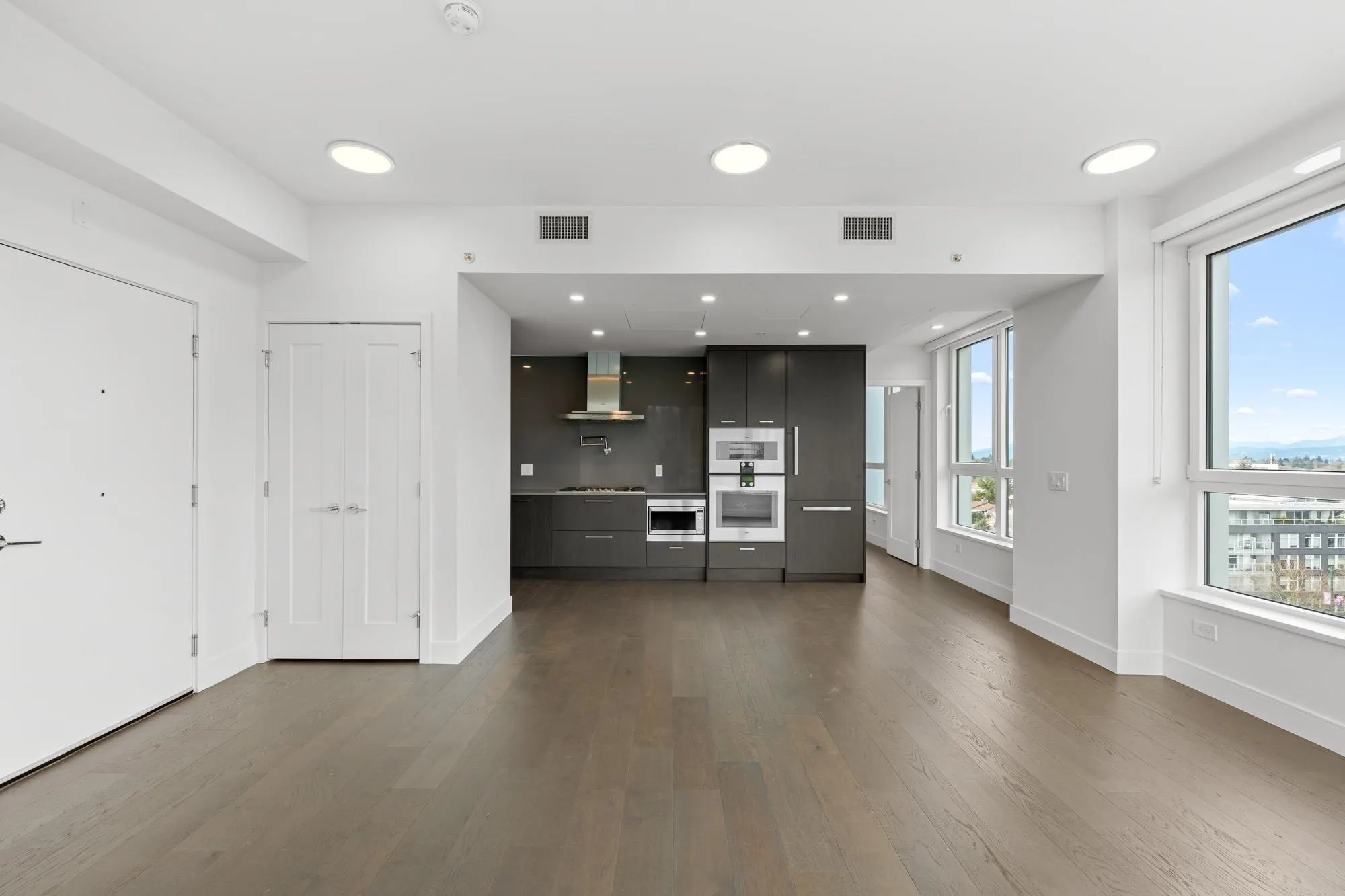4908 Cambie Street #603