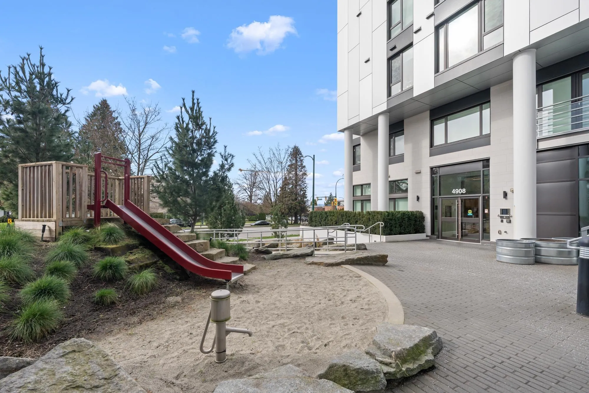4908 Cambie Street #603