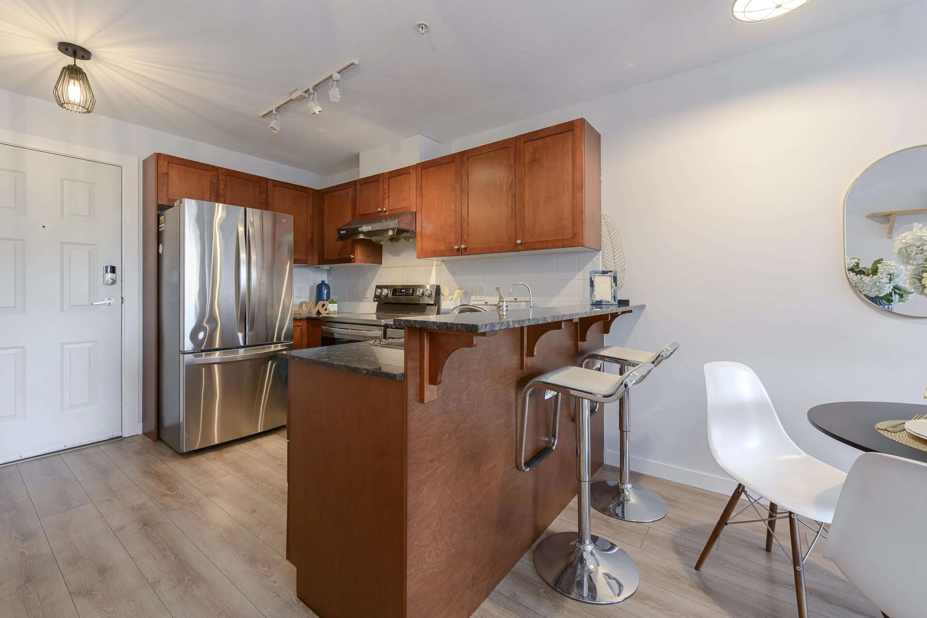 3089 Oak Street #206