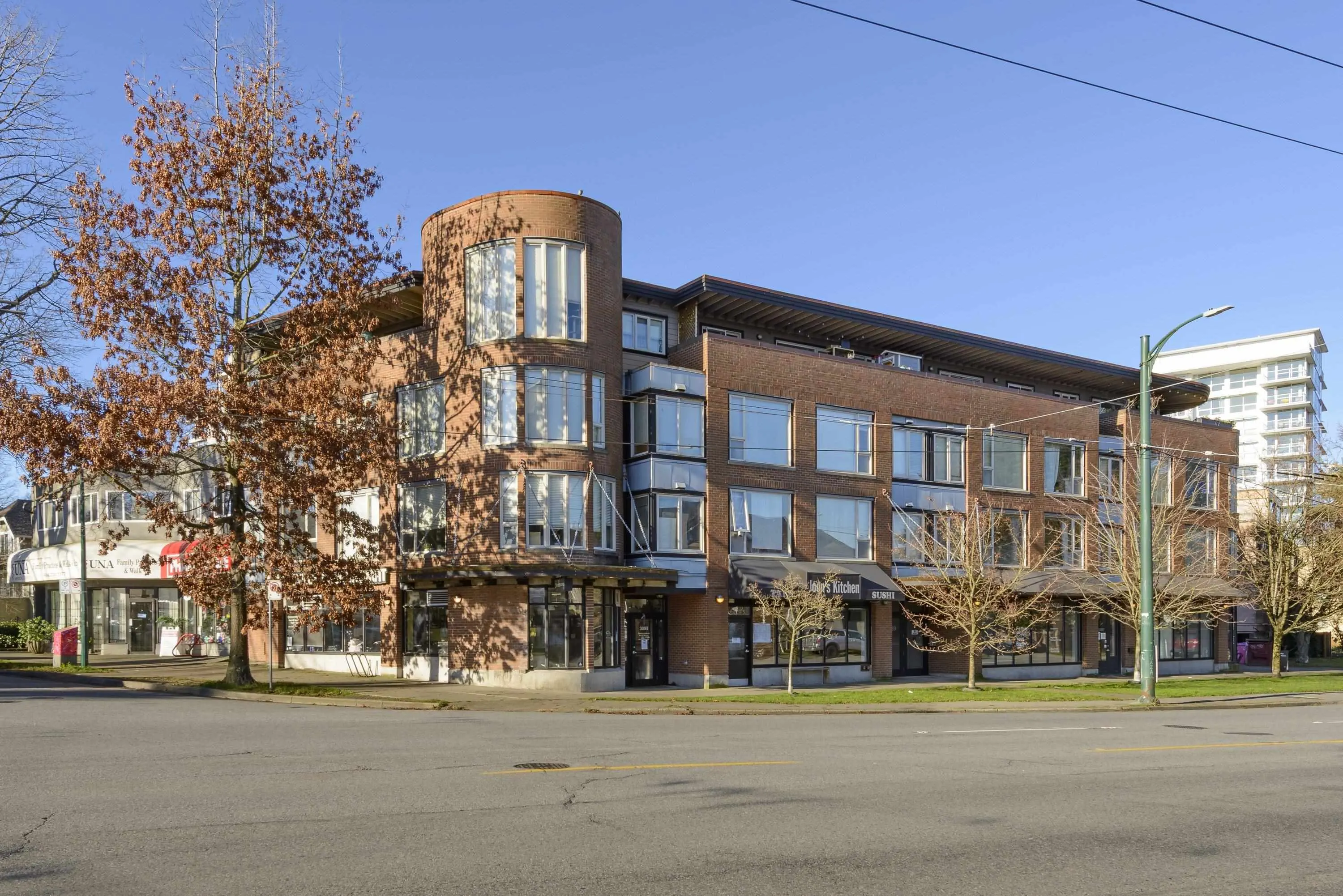 3089 Oak Street #206