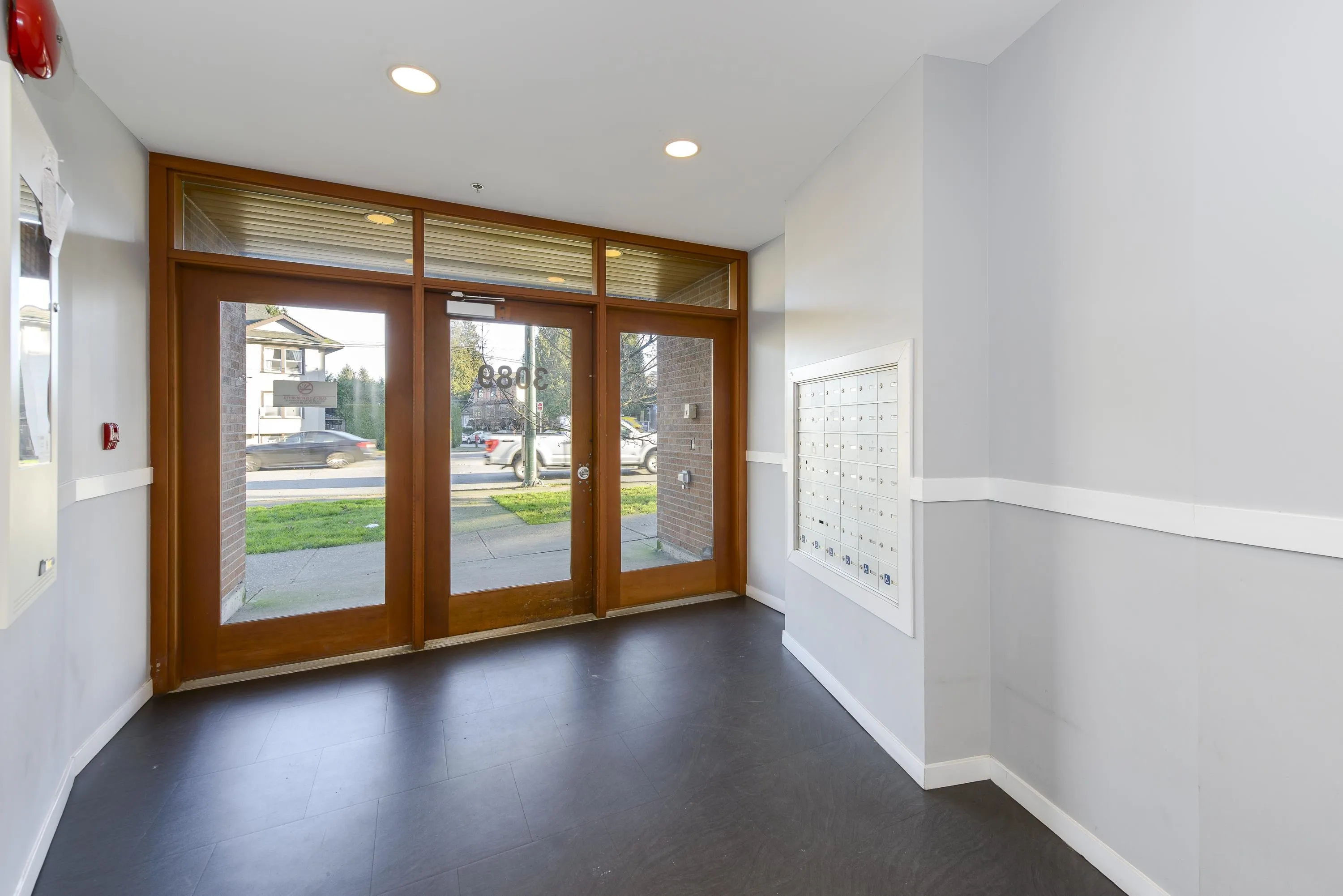 3089 Oak Street #206
