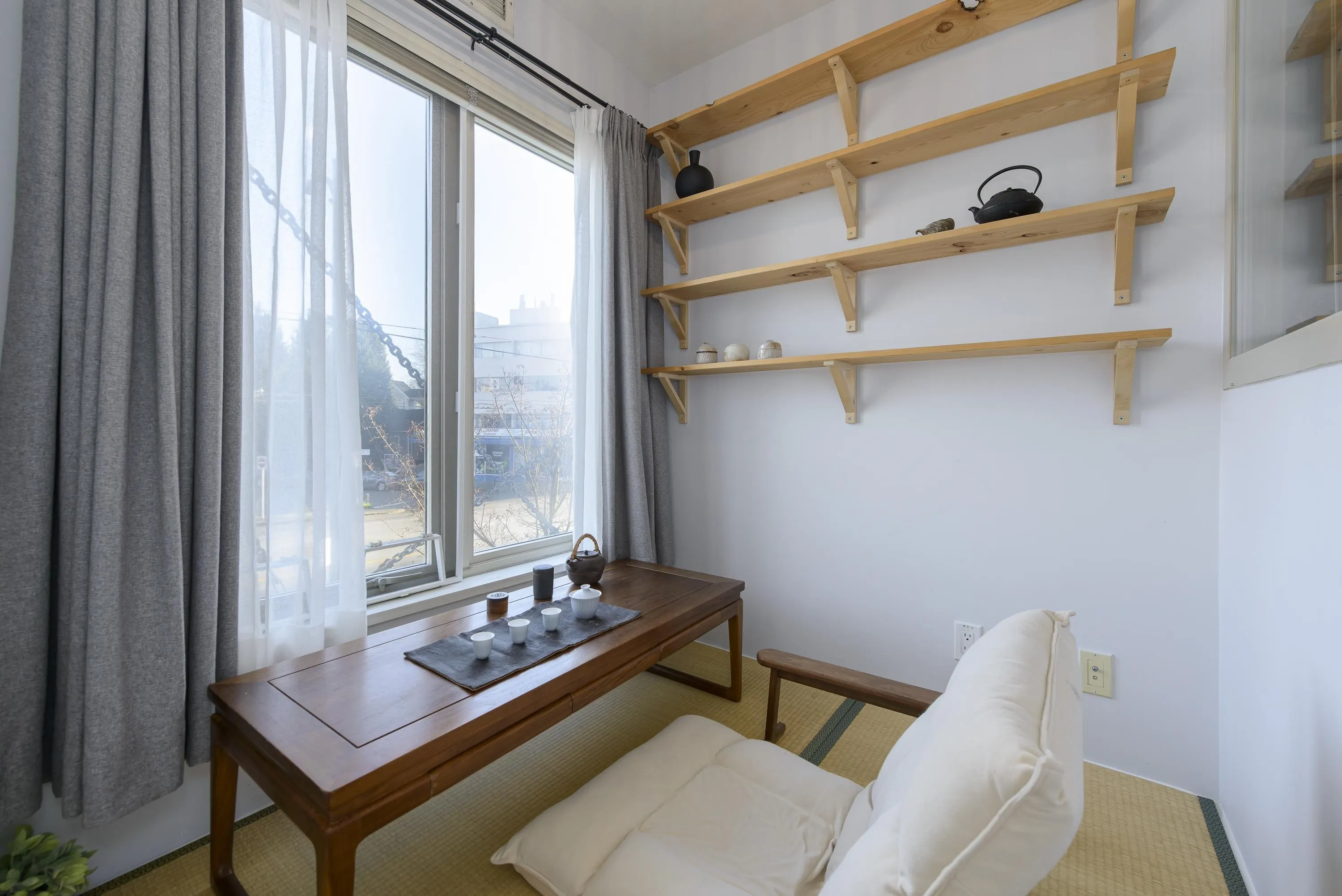 3089 Oak Street #206