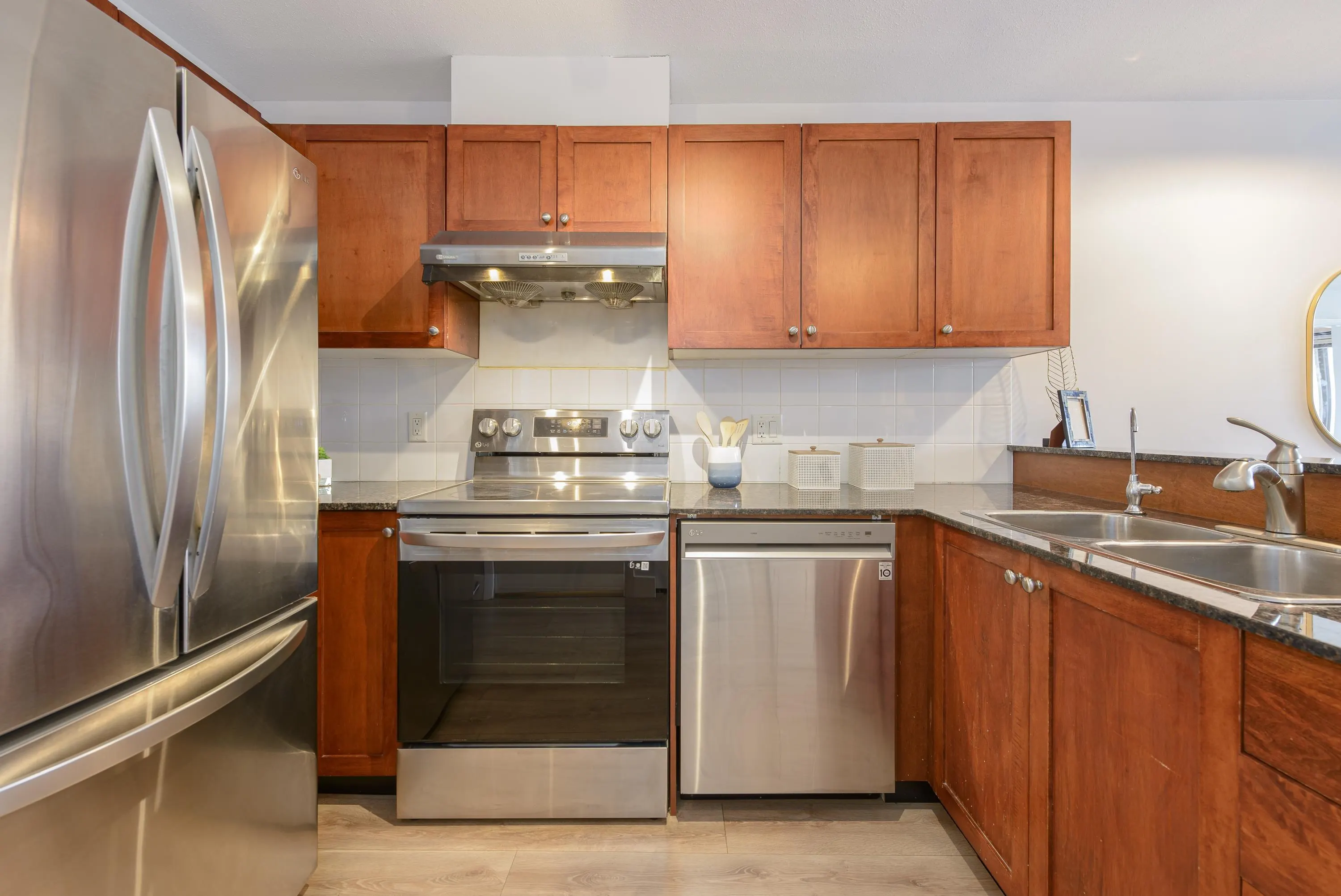 3089 Oak Street #206