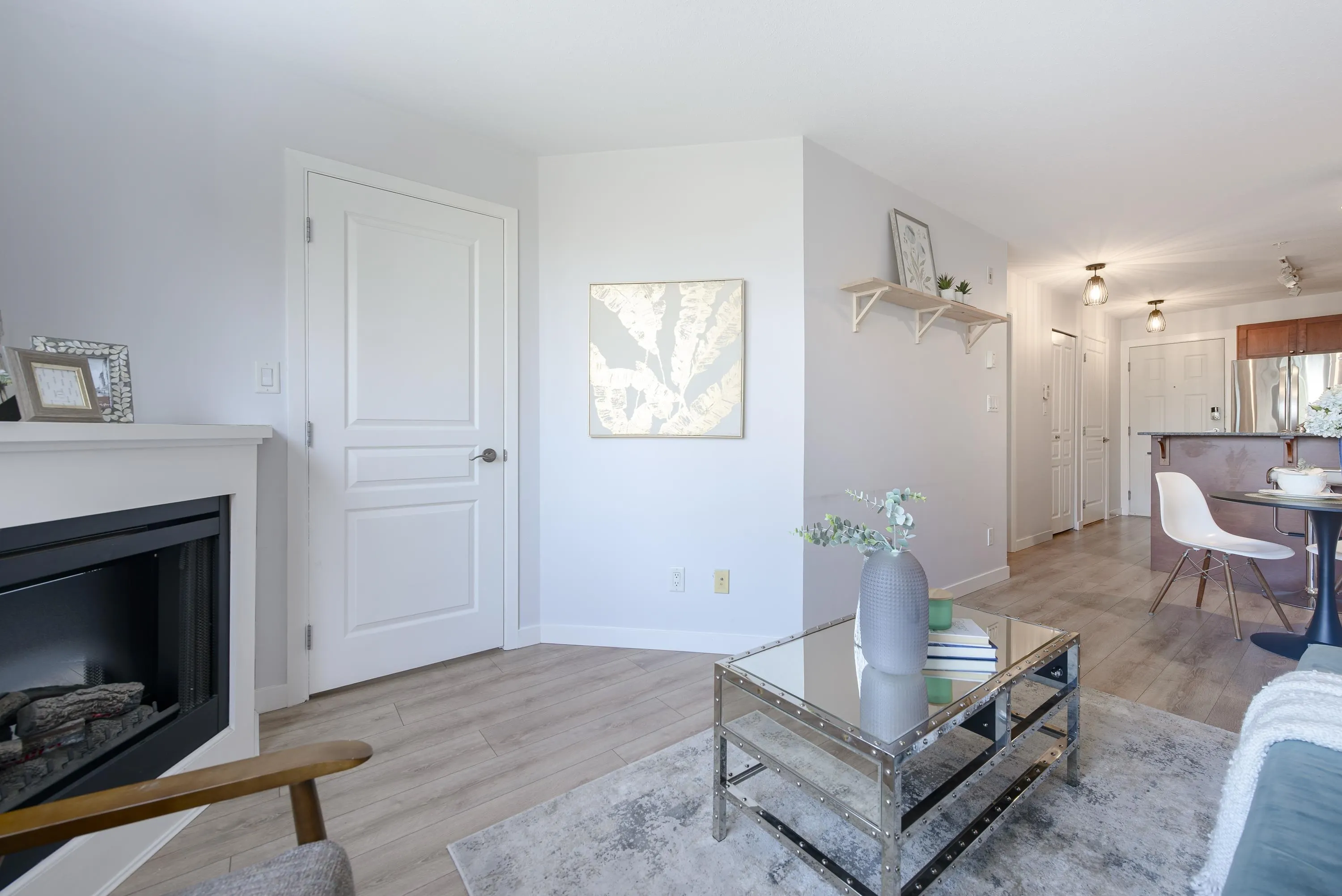 3089 Oak Street #206