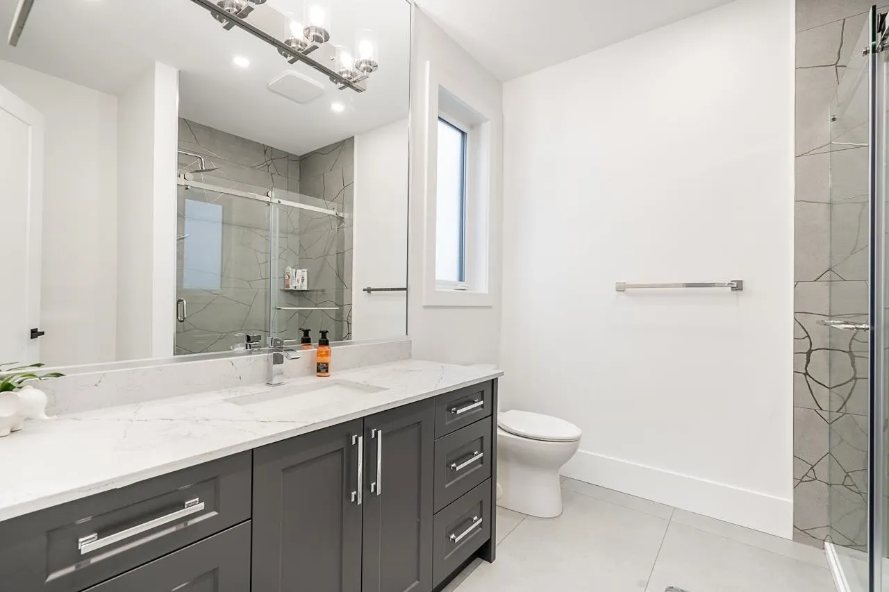 13511 Marine Drive