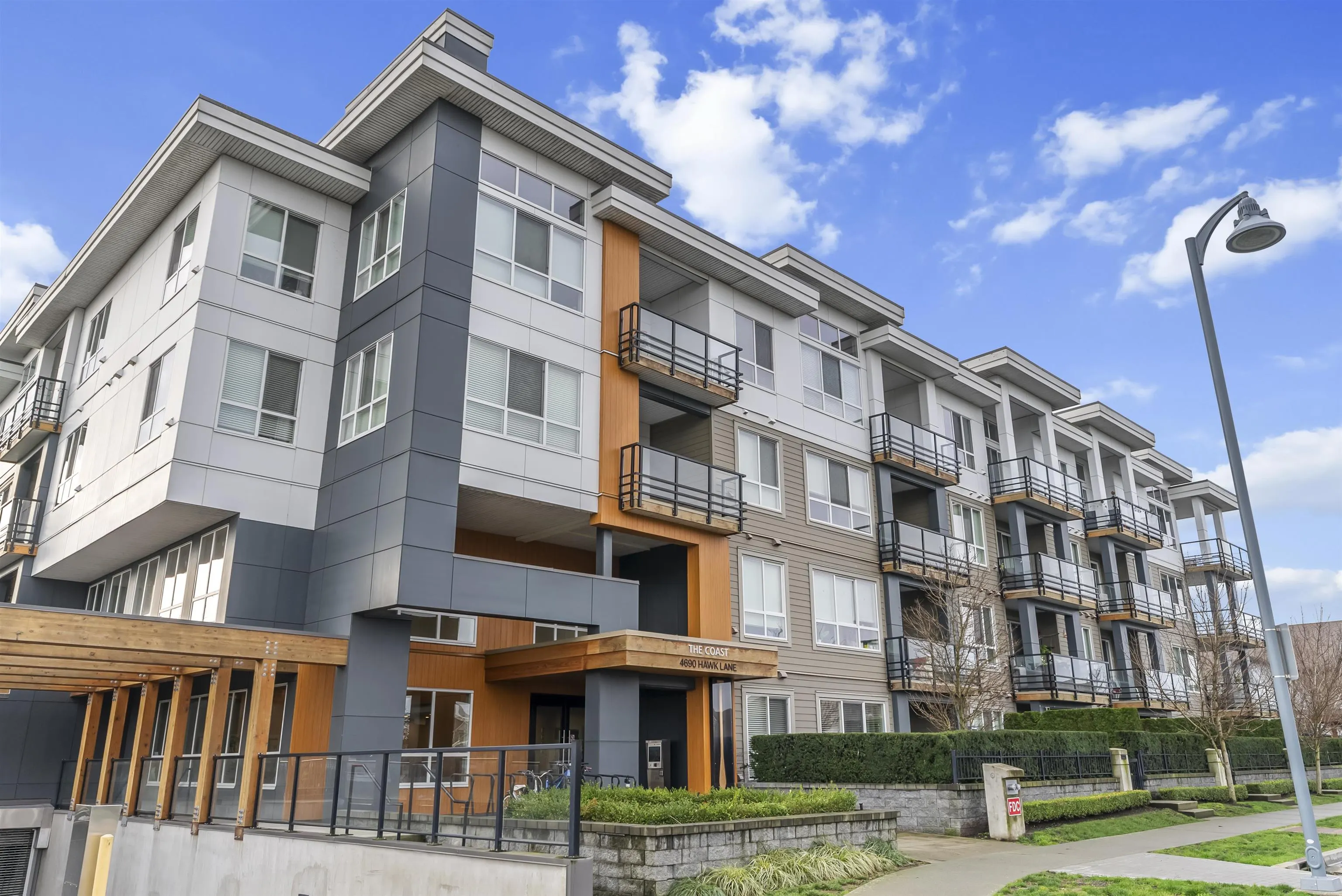 4690 Hawk Lane #213
