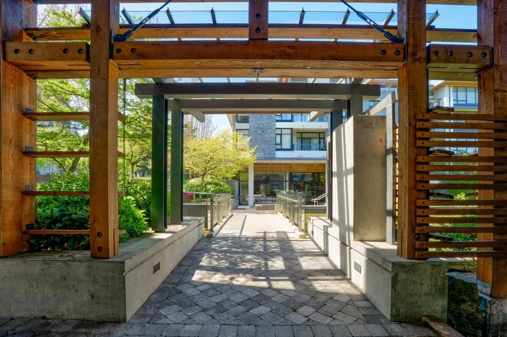 5955 Iona Drive #207