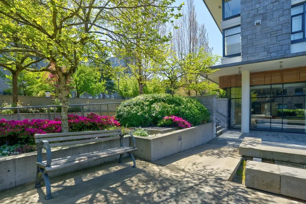 5955 Iona Drive #207