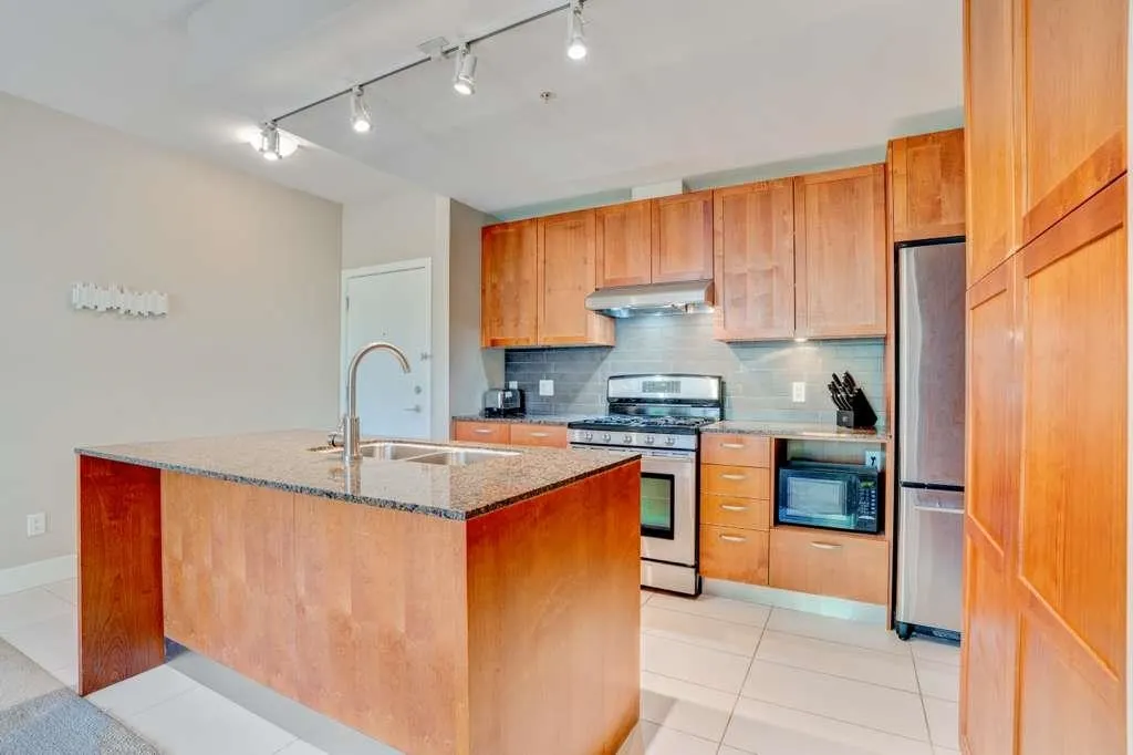 5955 Iona Drive #207
