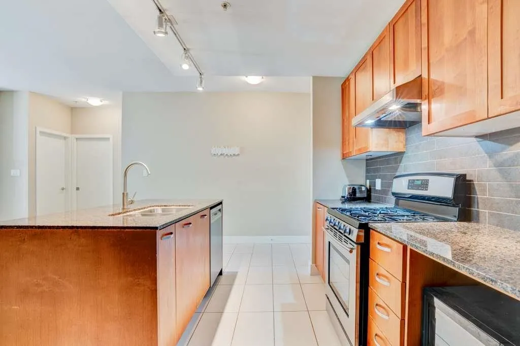 5955 Iona Drive #207