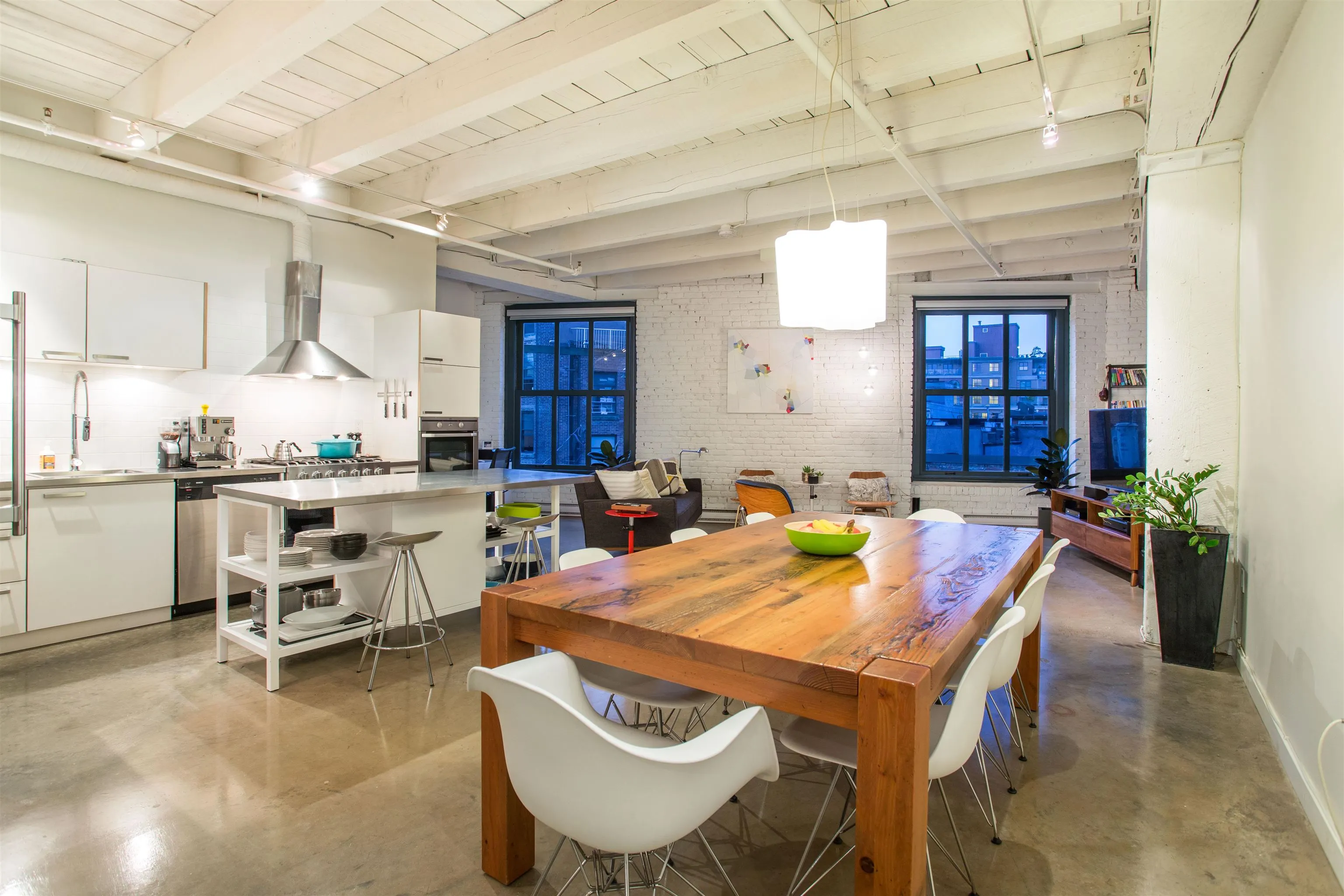 55 E Cordova Street #303