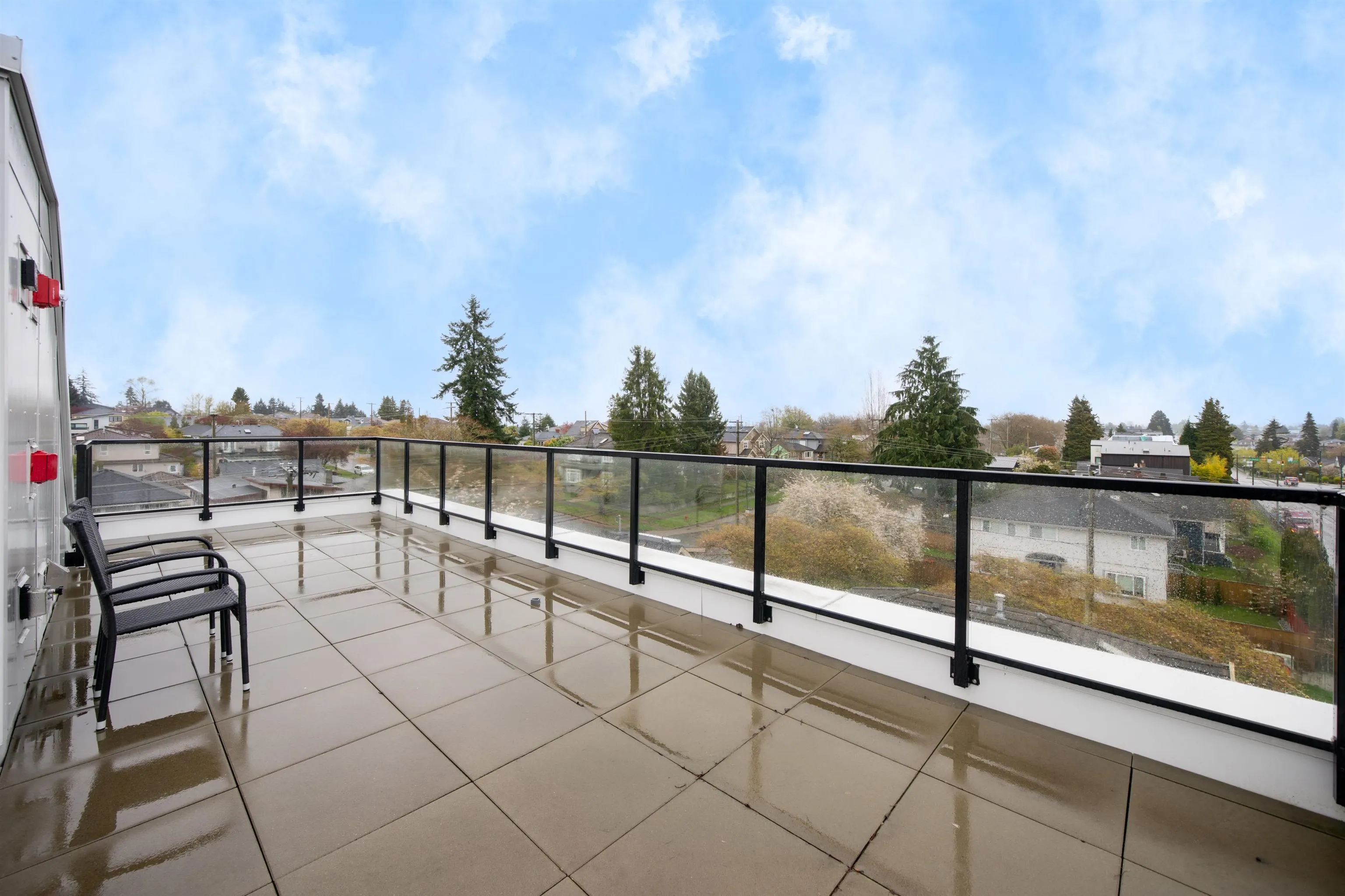 128 W Woodstock Avenue #2