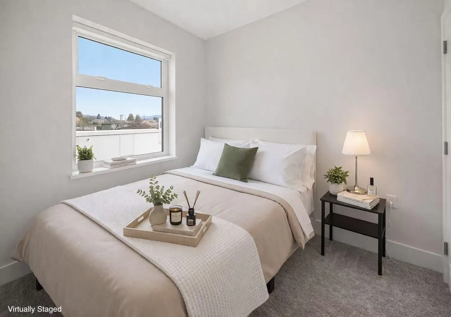 128 W Woodstock Avenue #2