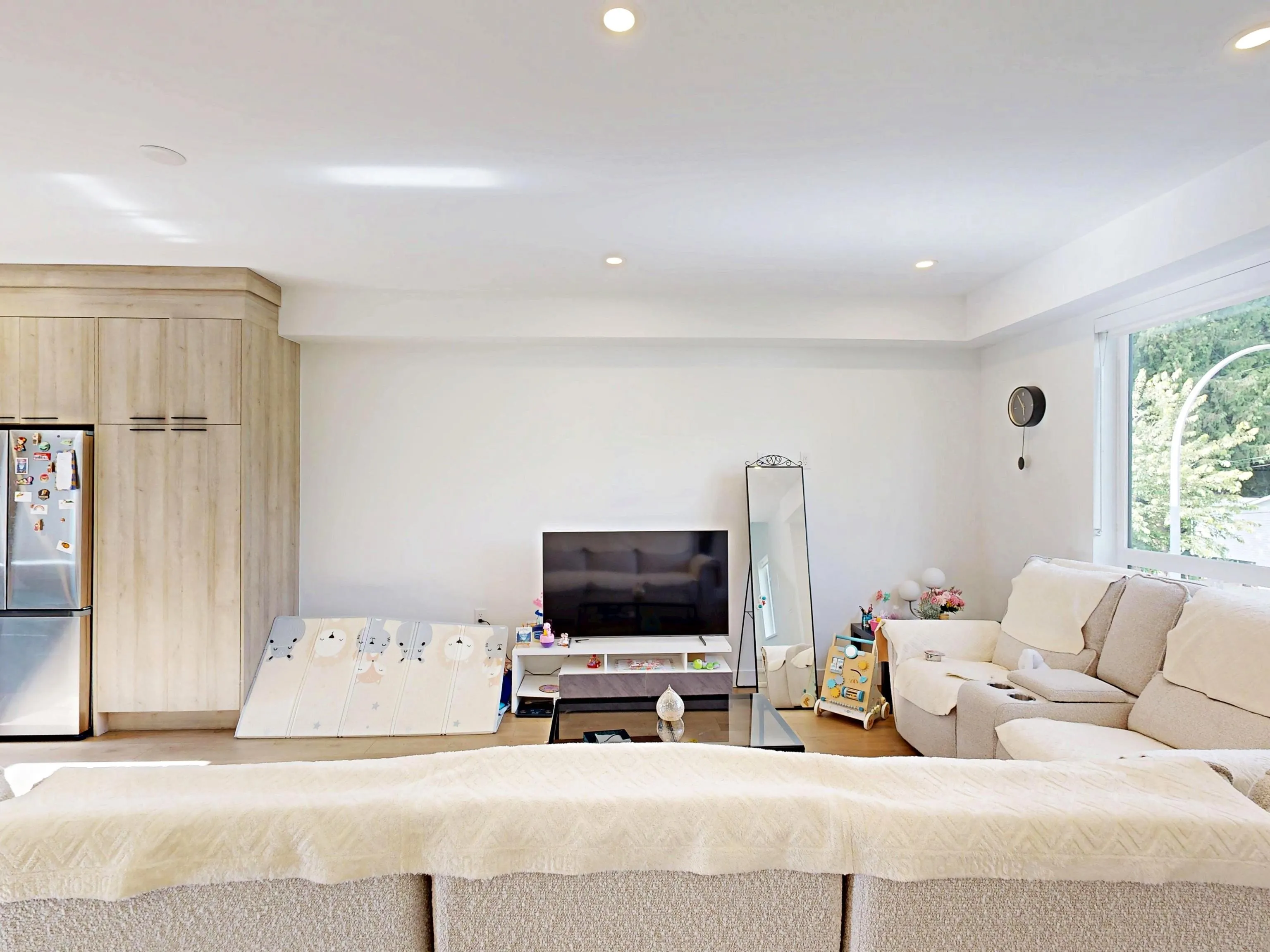 10527 155 Street #28