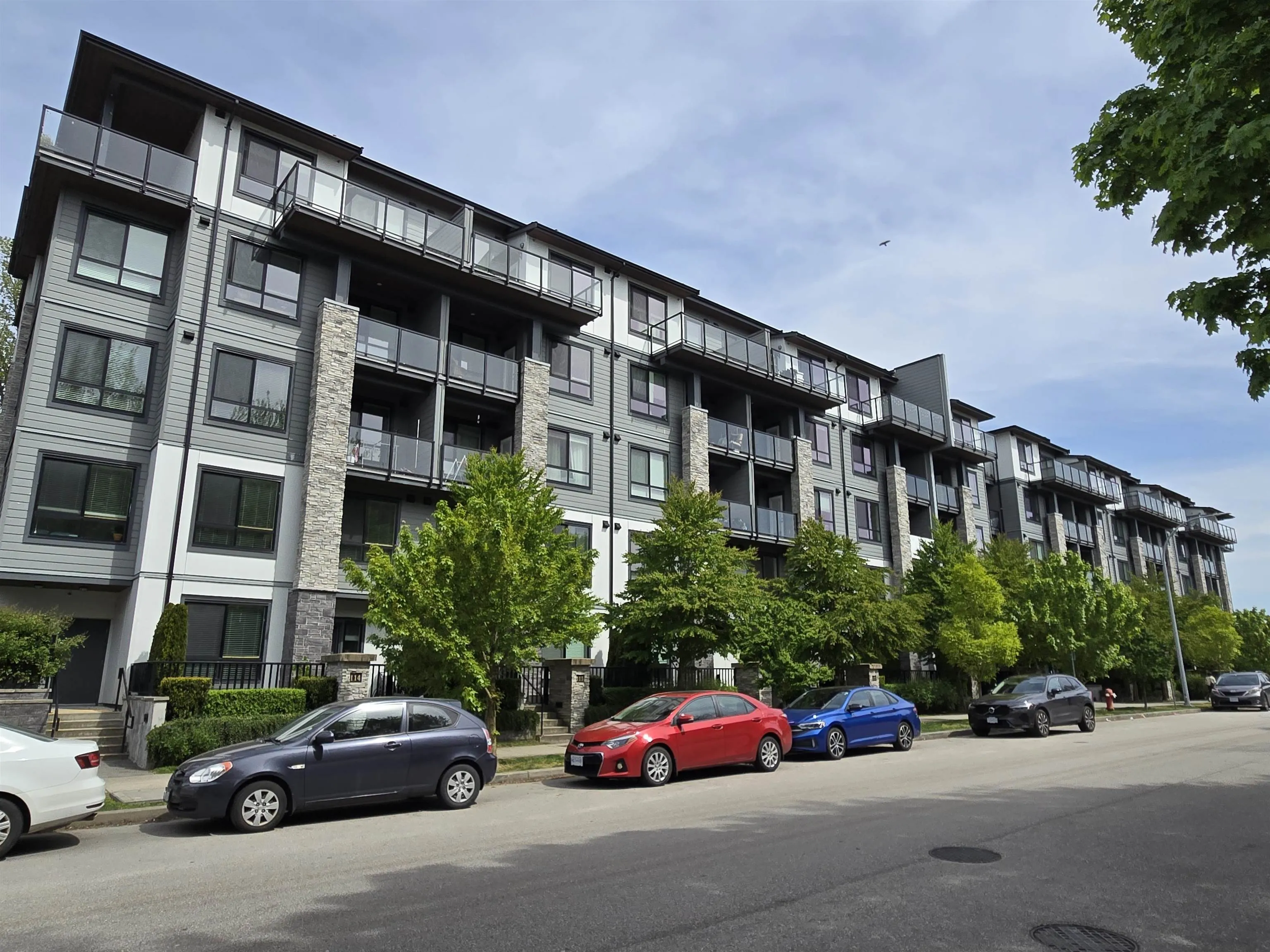 15351 101 Avenue #418