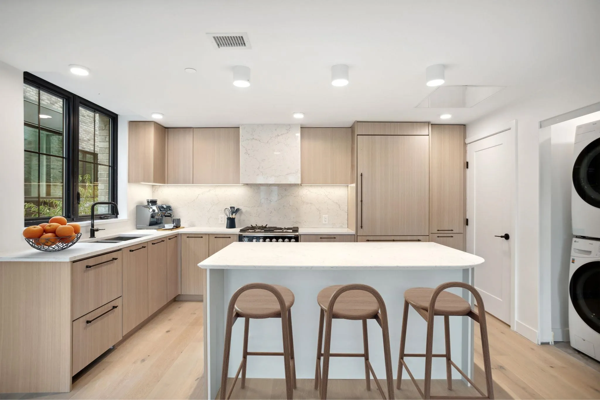 157 W King Edward Avenue #101