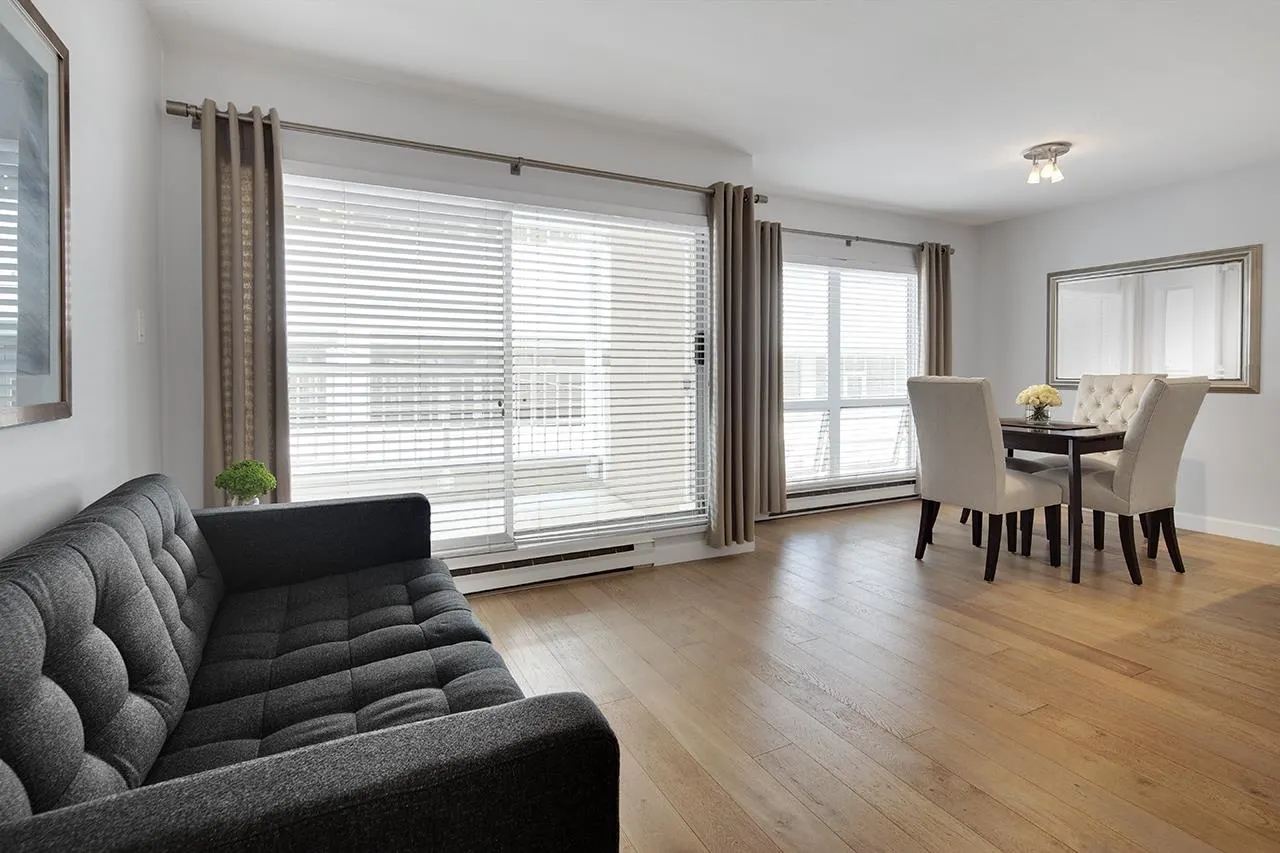 985 W 10th Avenue #203