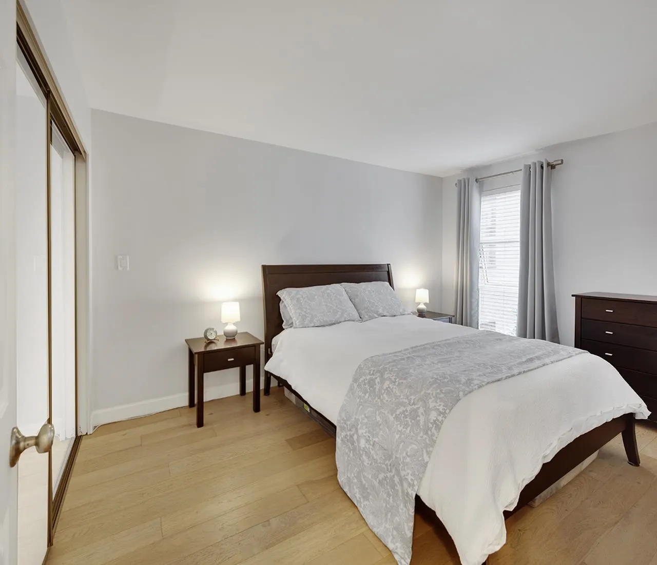 985 W 10th Avenue #203