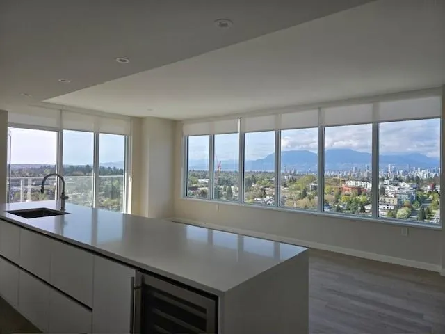 485 W 42nd Avenue #2102
