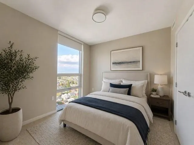 485 W 42nd Avenue #2102