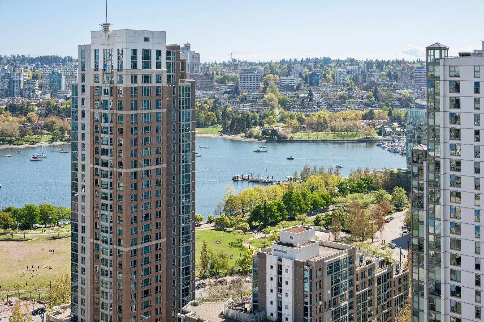 1238 Richards Street #2601