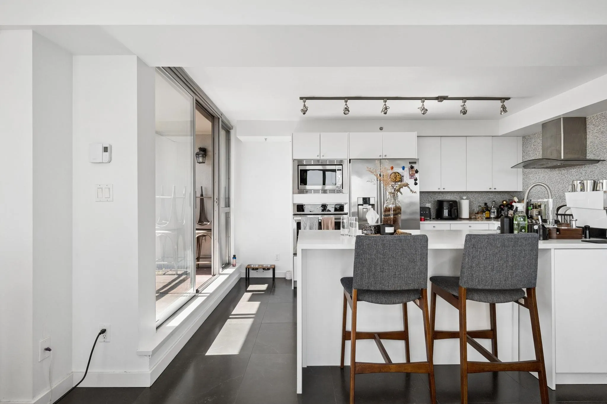 1238 Richards Street #2601