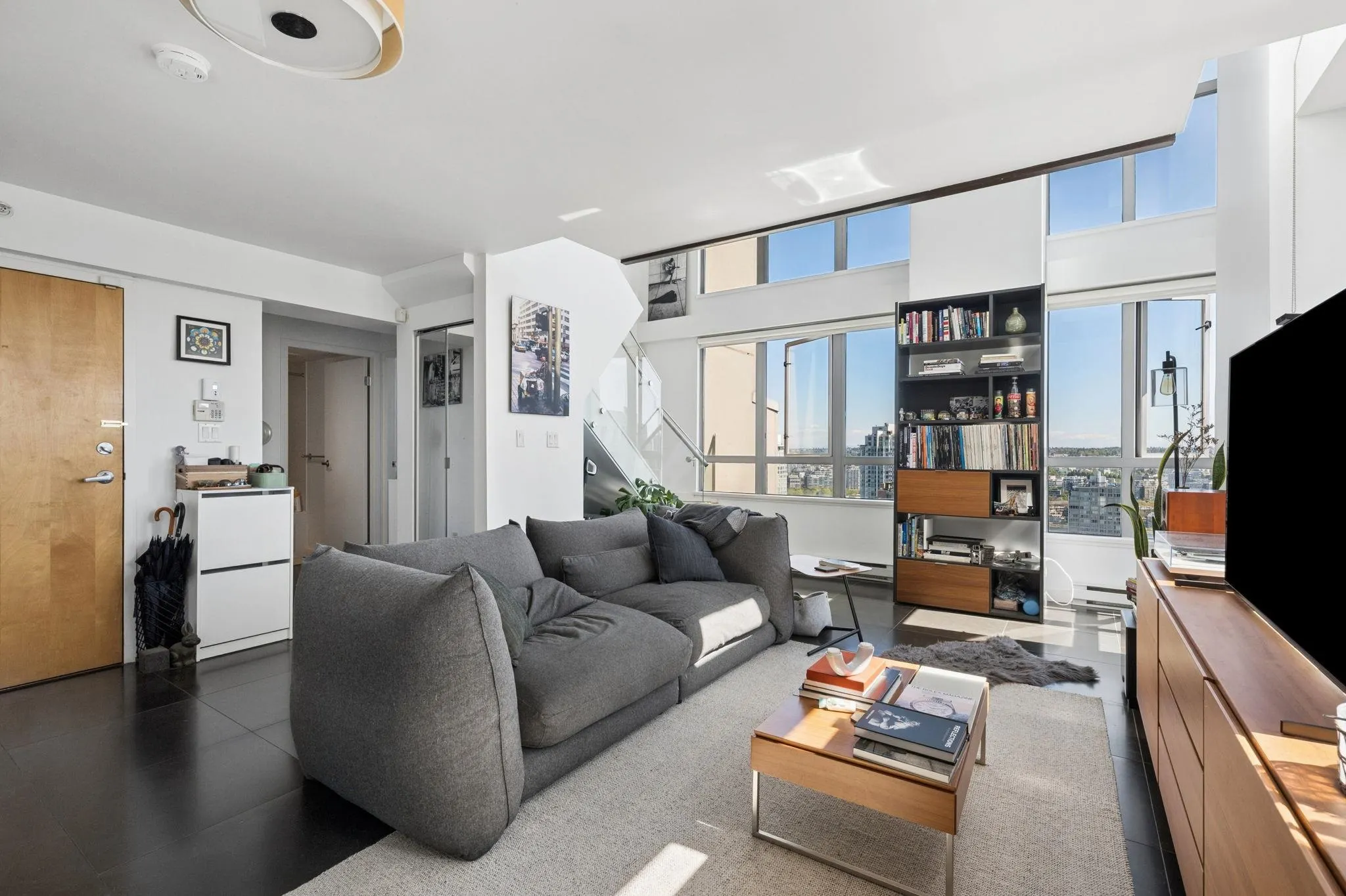 1238 Richards Street #2601